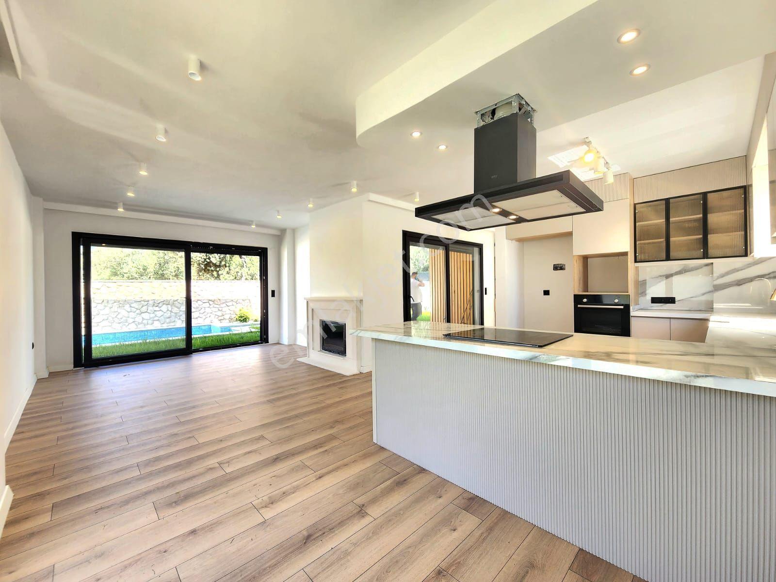Gümüş'den Güre'de Özel Tasarım Saunalı Yüzme Havuzlu Ultra Lux 5+1 Villa — fotoğraf 18