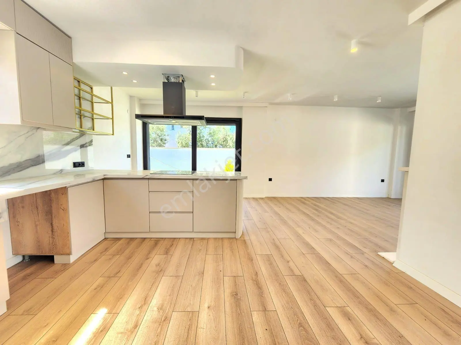 Gümüş'den Güre'de Özel Tasarım Saunalı Yüzme Havuzlu Ultra Lux 5+1 Villa — fotoğraf 27