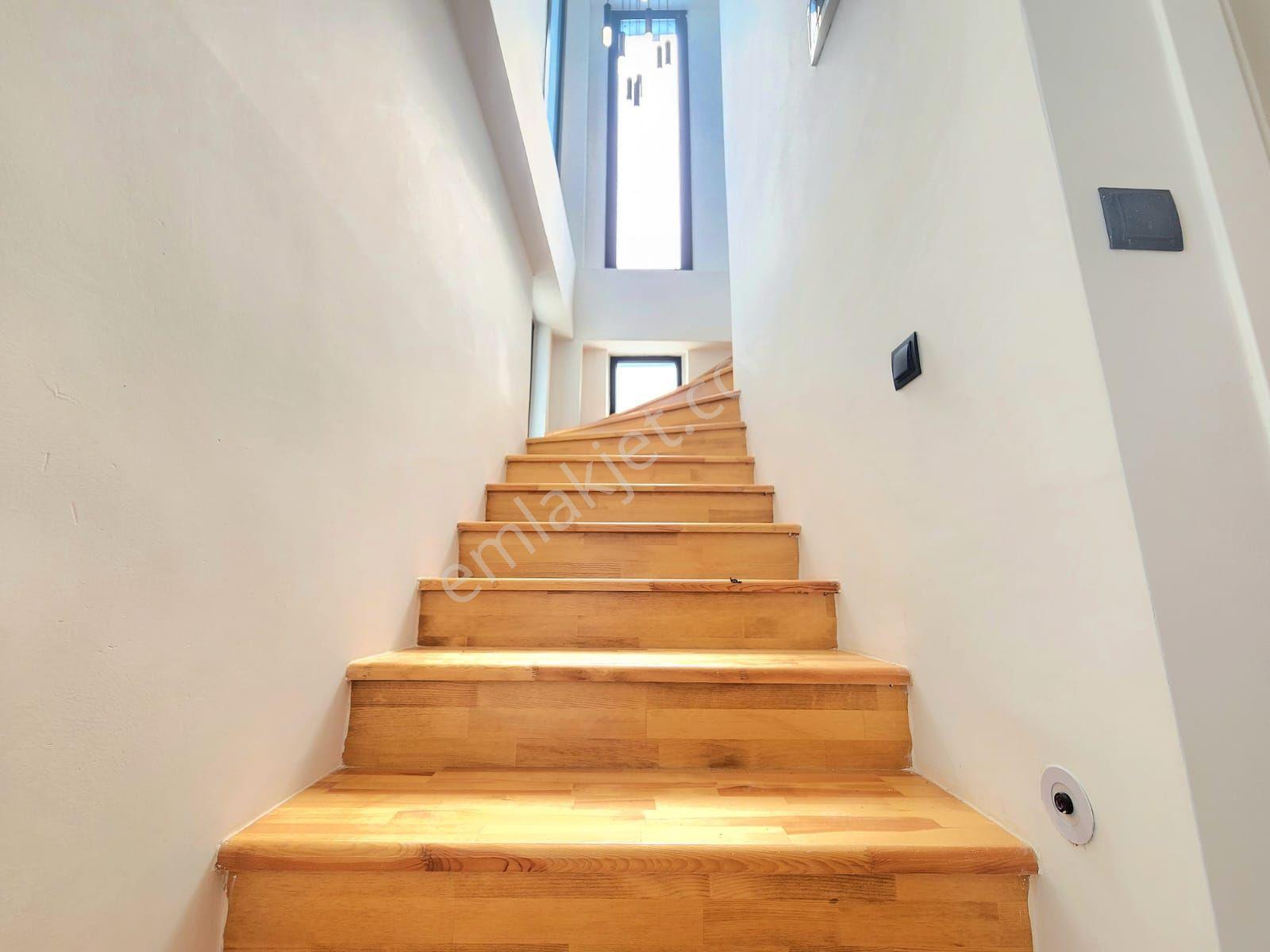 Gümüş'den Güre'de Özel Tasarım Saunalı Yüzme Havuzlu Ultra Lux 5+1 Villa — fotoğraf 30