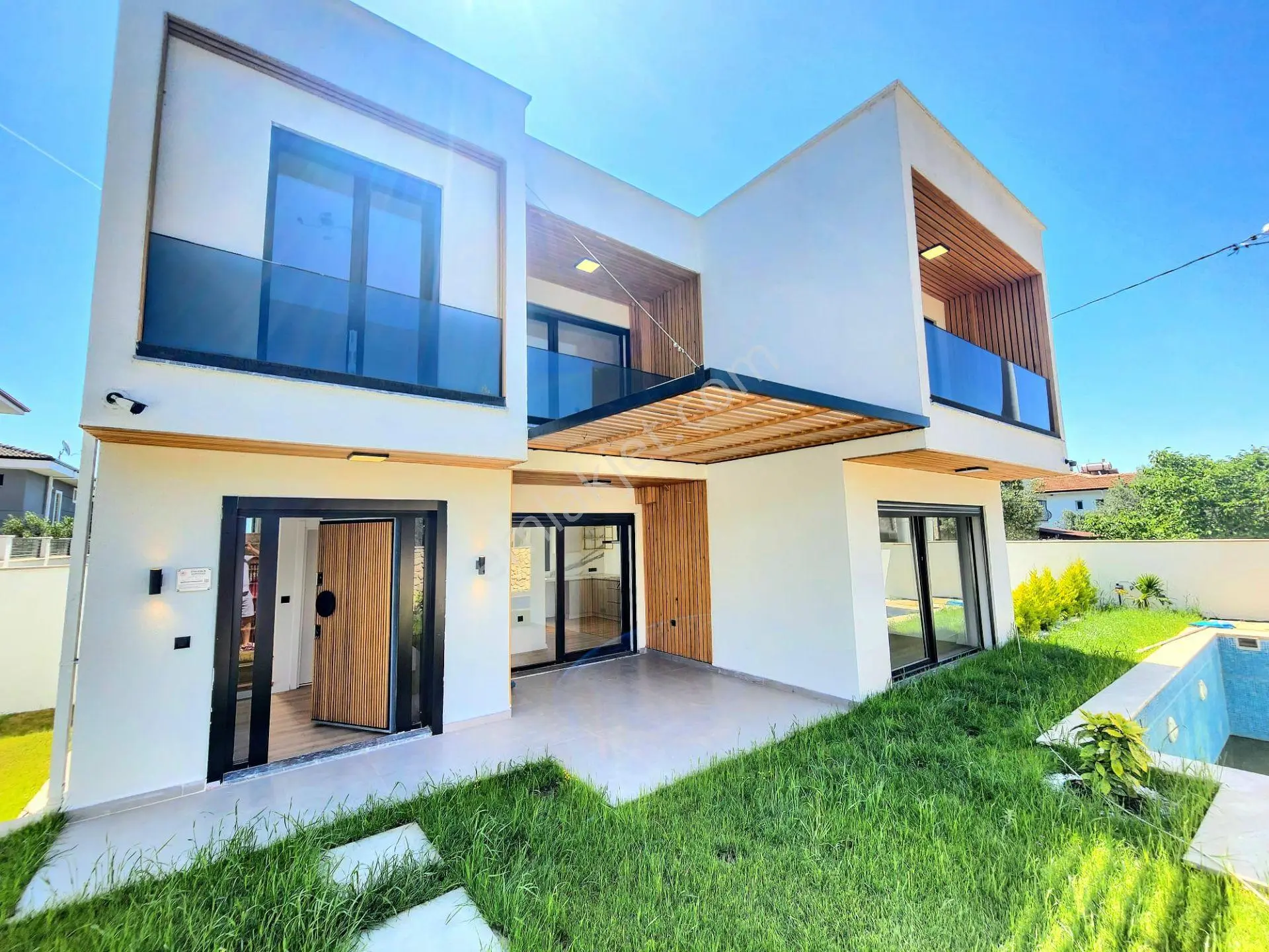 Gümüş'den Güre'de Özel Tasarım Saunalı Yüzme Havuzlu Ultra Lux 5+1 Villa — fotoğraf 34