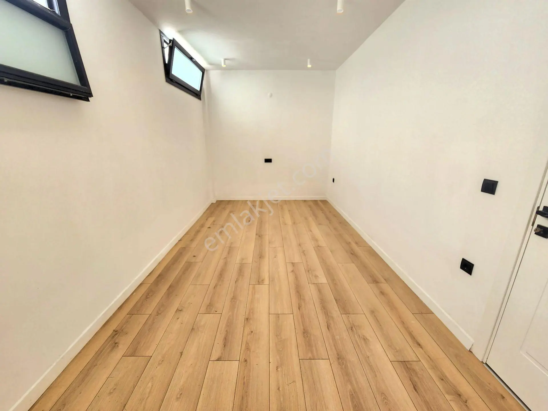 Gümüş'den Güre'de Özel Tasarım Saunalı Yüzme Havuzlu Ultra Lux 5+1 Villa — fotoğraf 35