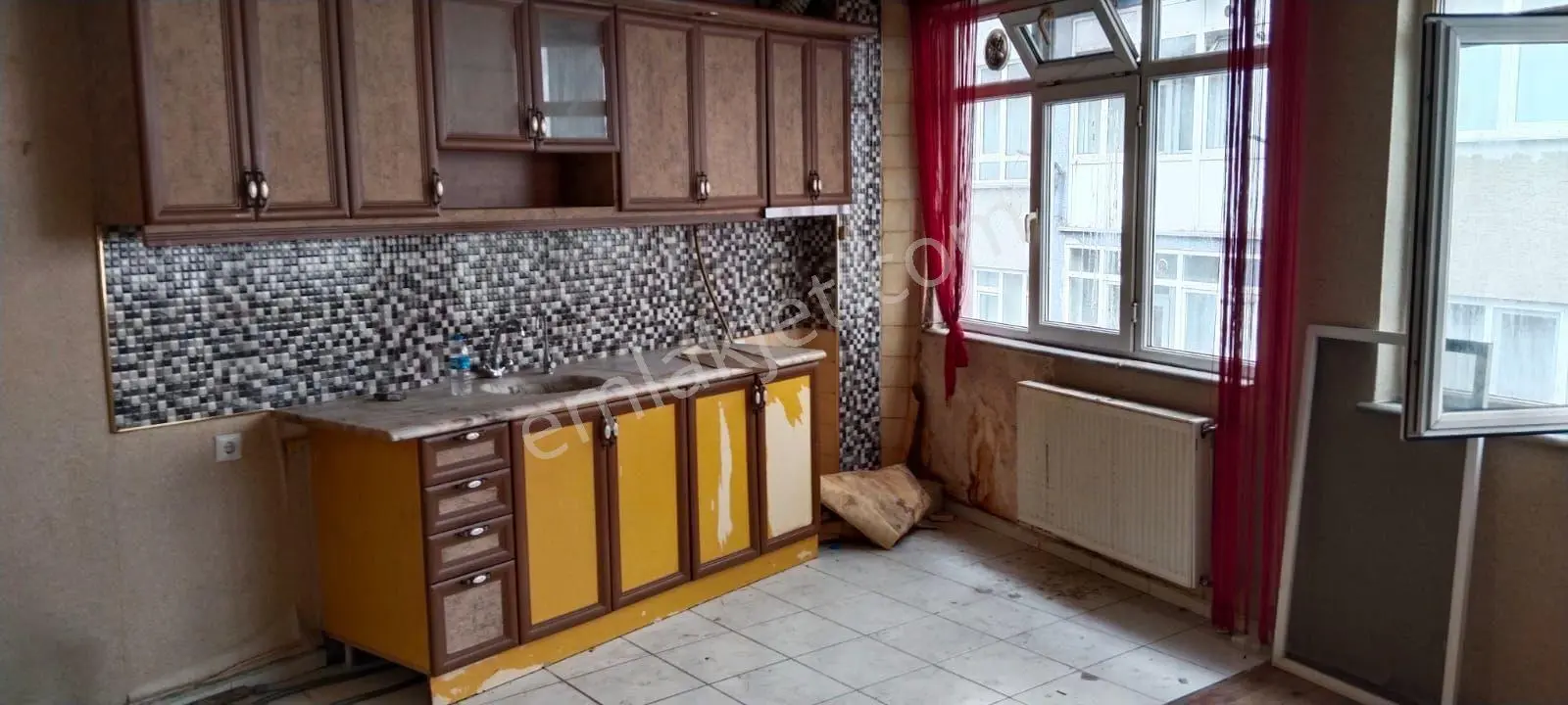 Rekoor Emlakta 2 Adet 1+1 Modern Pazarında Satılık Daire