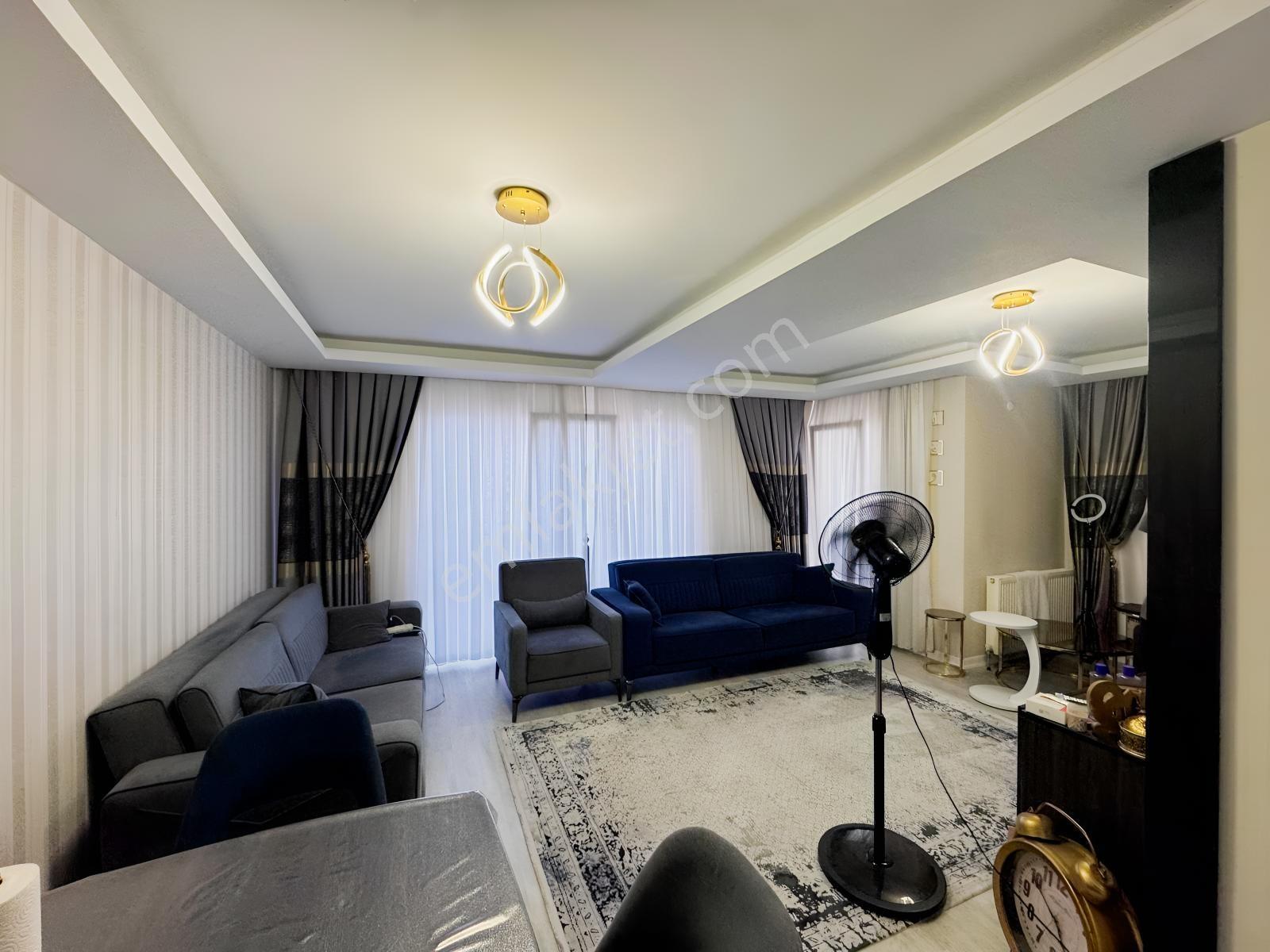 Gaziosmanpaşa Karlıtepe'de Butik Sitede 2+1 Masrafsız Daire — fotoğraf 2