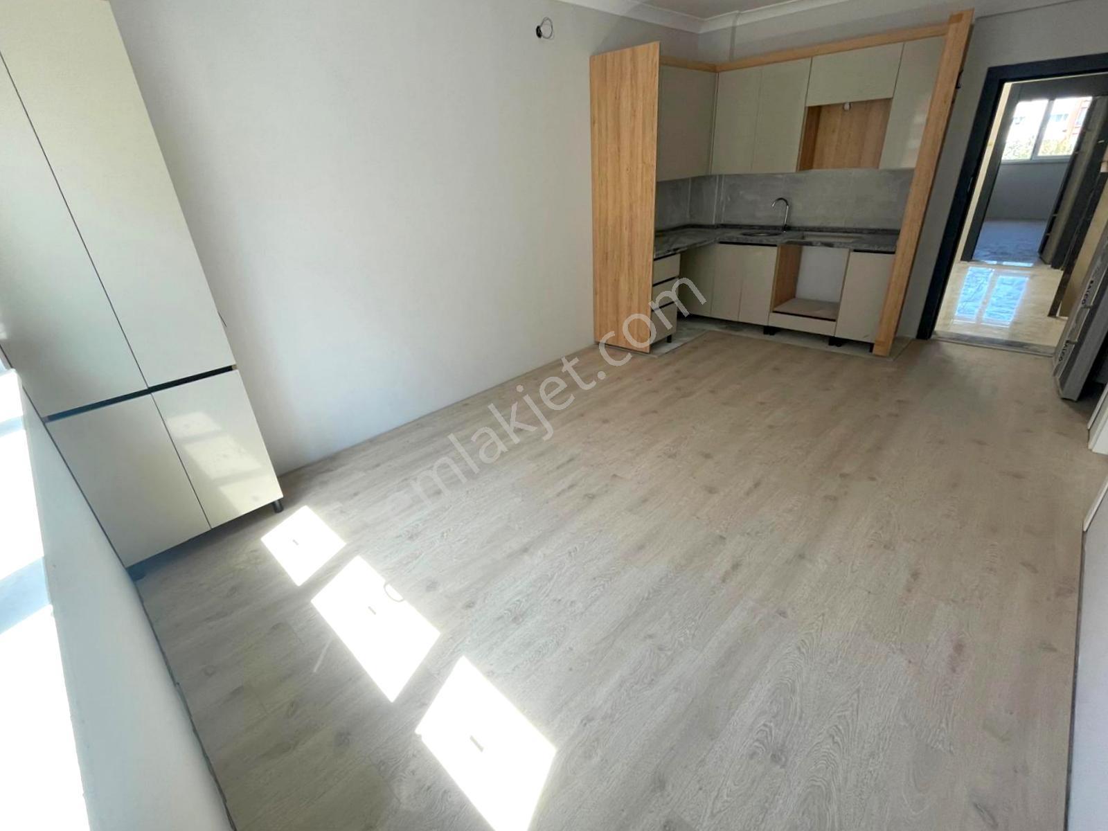 Erciyas'tan Cadde Üzeri Askeriye Yakını 3.katta 1+1 Sıfır Daire — fotoğraf 6