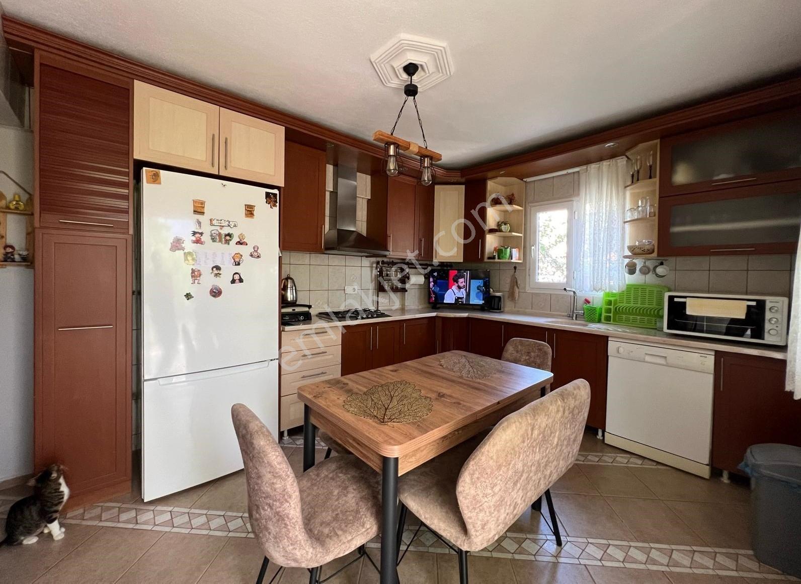 İzmir Seferihisar Satılık 5+1 Doğalgazlı | Bahçeli Teraslı Villa — fotoğraf 12