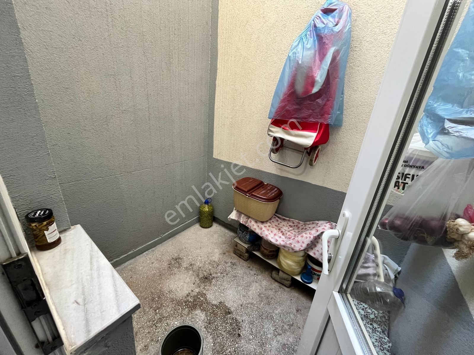 Sevinç'ten 17 Eylül'de Kapalı Pazar Yakını Masrafsız 3+1 Satılık — fotoğraf 10