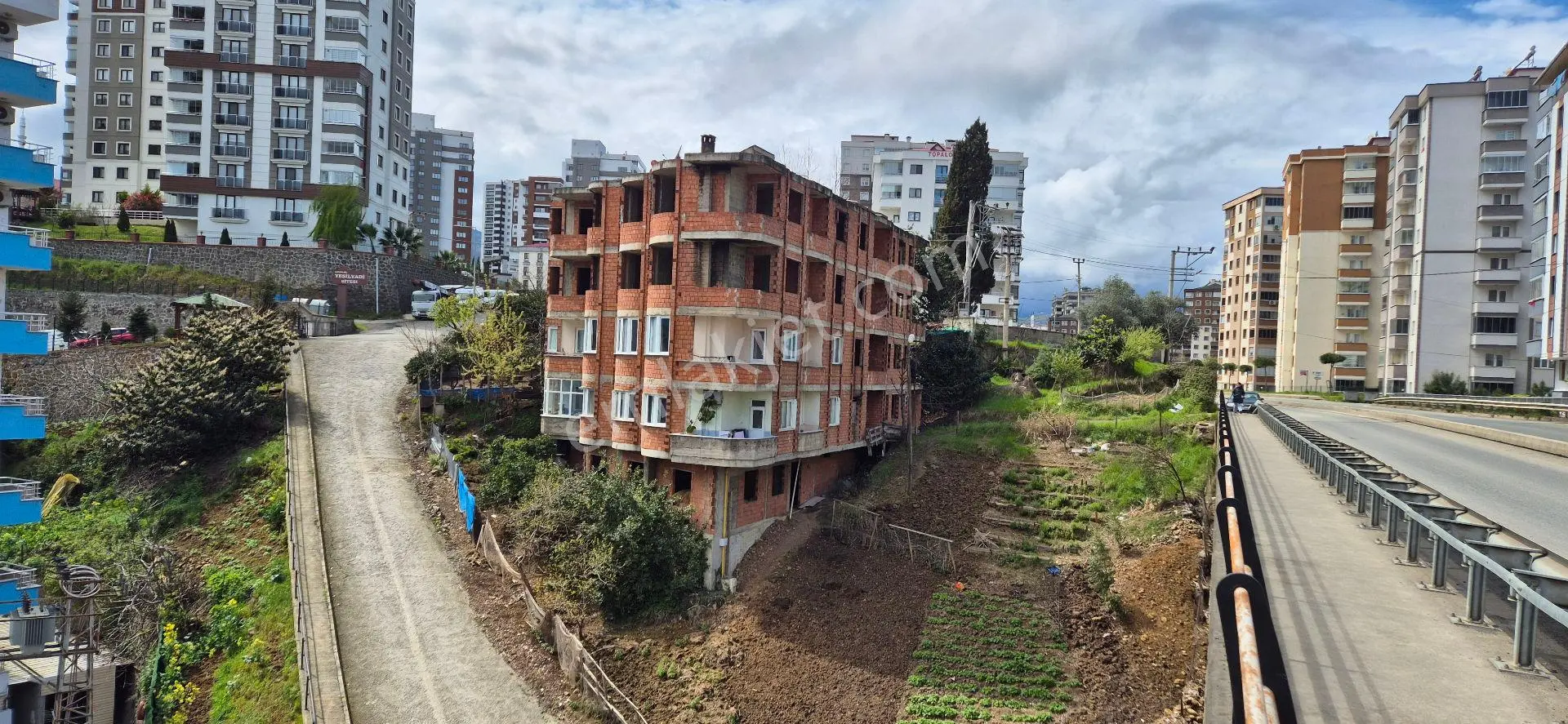Öztürkler Gayrimenkulden Trabzon Akçaabat Söğütlüde Satılık Yada Kat Karşılığı M...