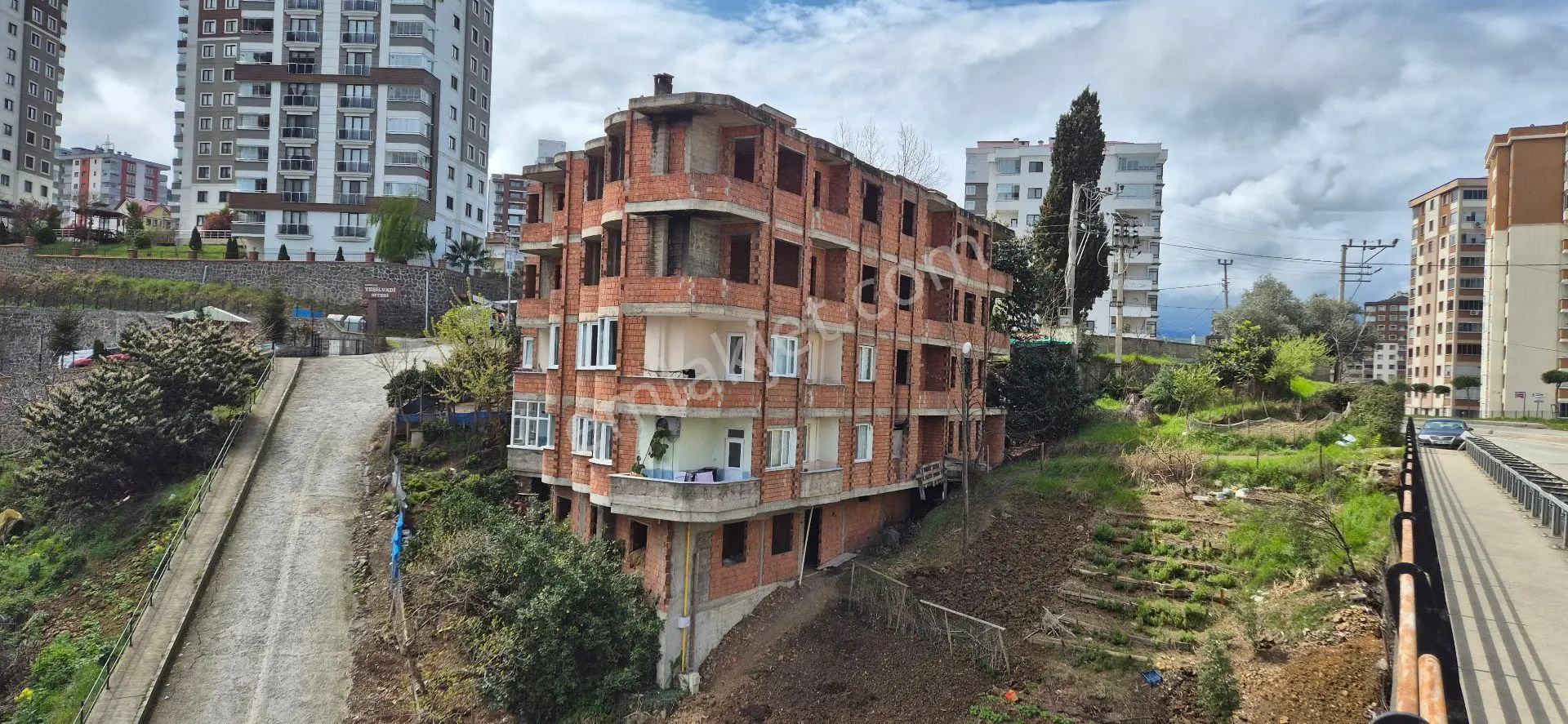 Öztürkler Gayrimenkulden Trabzon Akçaabat Söğütlüde Satılık Yada Kat Karşılığı Müstakil Bina — fotoğraf 2