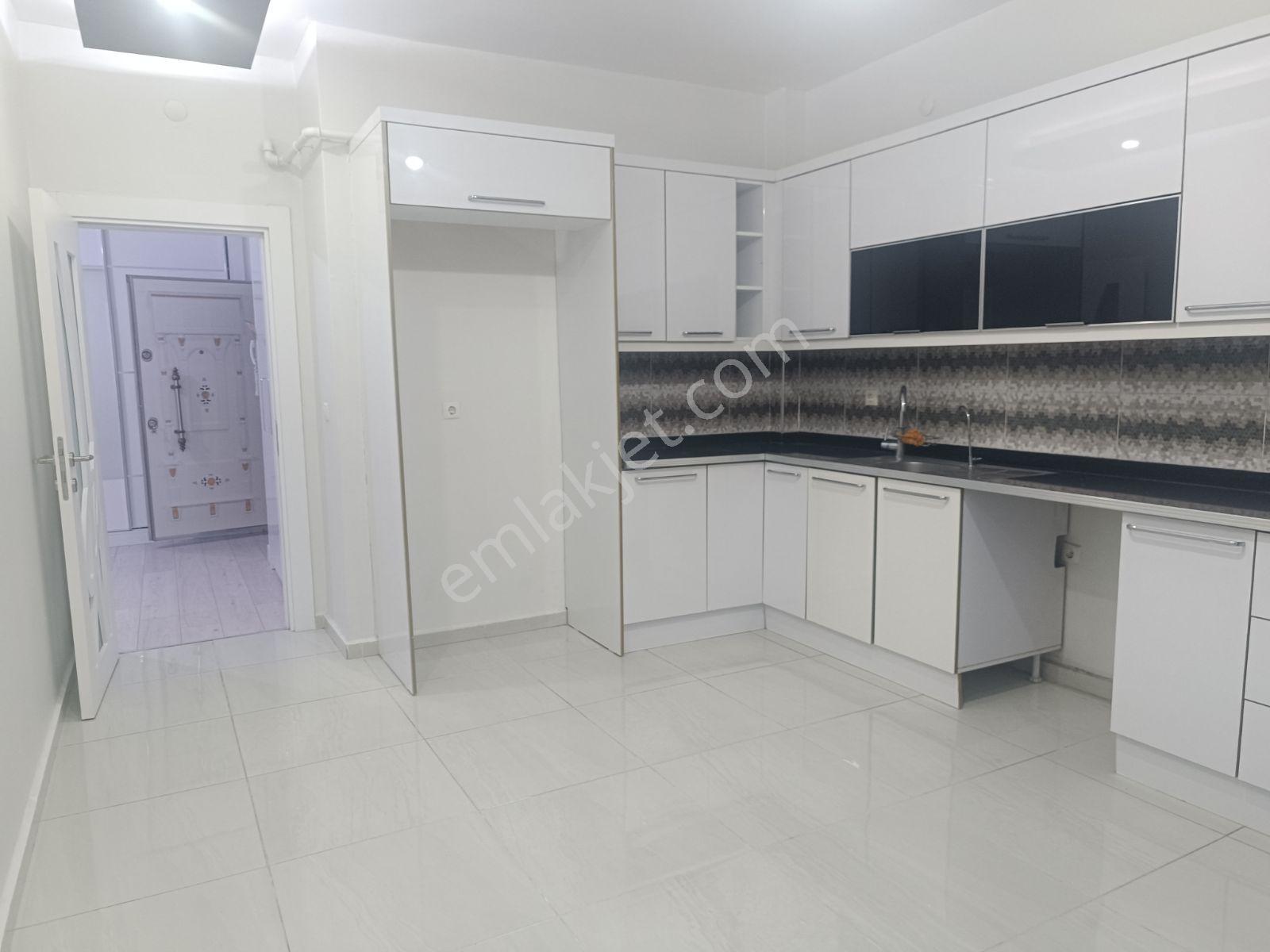 Vefa Evlerinde Satılık Lüks Daire — fotoğraf 10
