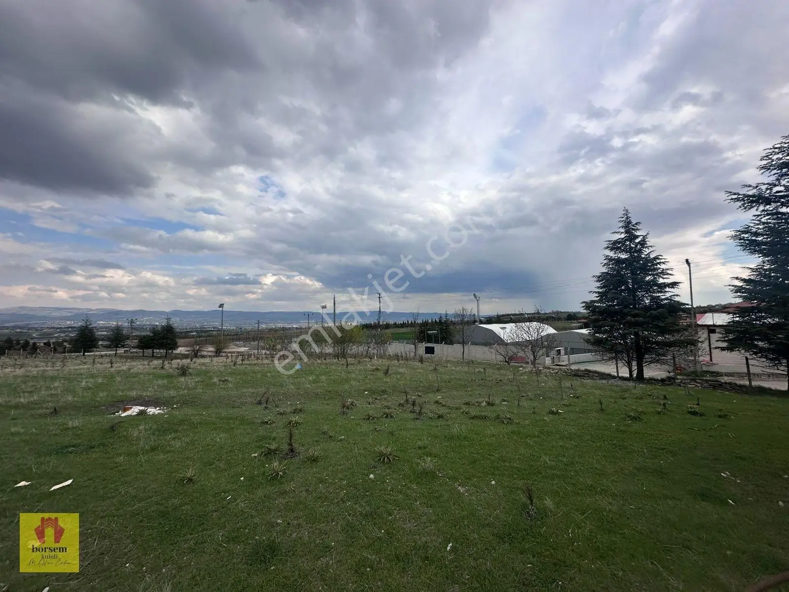 İncek Hacıların'ın Lüks Konut Bölgesinde Satılık Villa İmarlı 13.050 M2 Arsa — fotoğraf 5