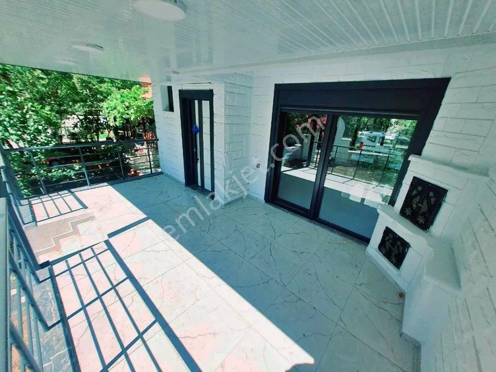 Uytundan Güre Fenerde Denize 150 Metre Bahçeli 4+1 Villa — fotoğraf 10