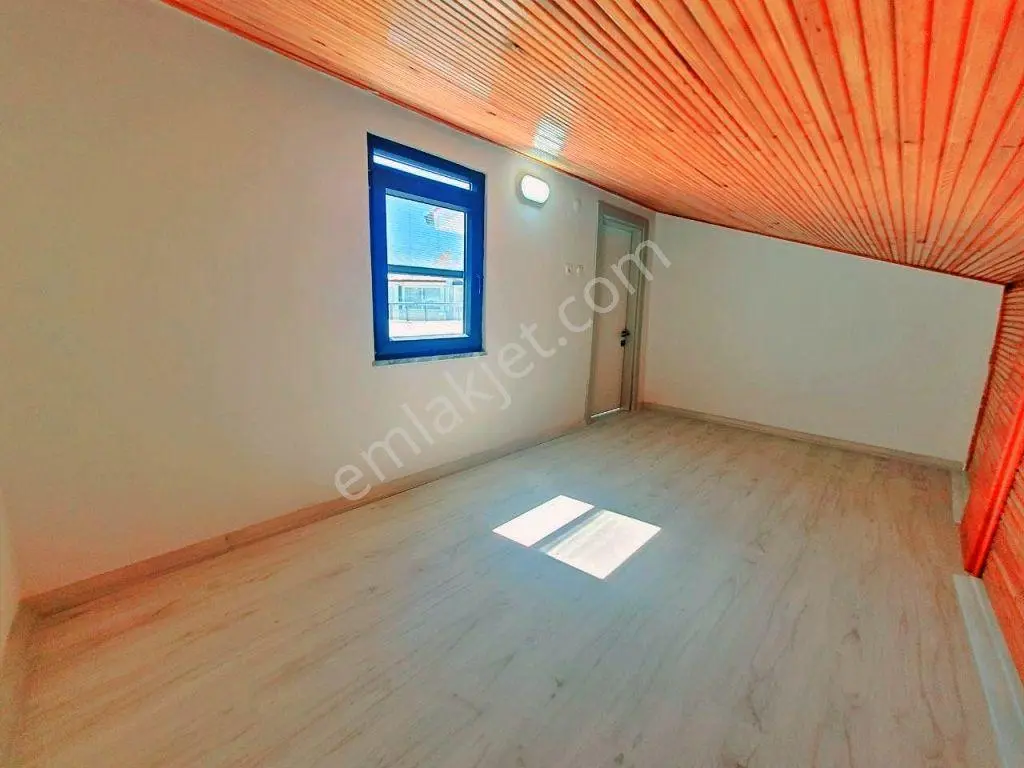 Uytundan Güre Fenerde Denize 150 Metre Bahçeli 4+1 Villa — fotoğraf 11