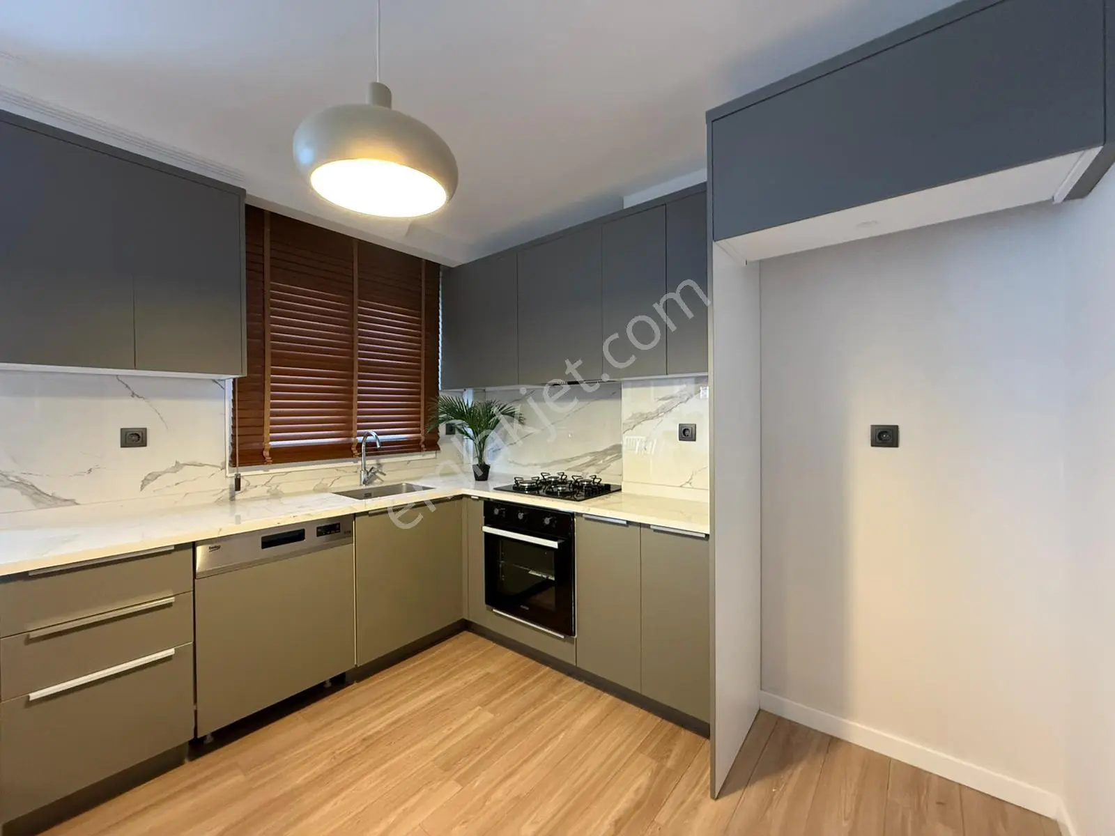 Tapu Masrafı Yok/bulvar Üzeri/site İçi/sıfır/2+1/ultra Lüks/çift Banyolu/mükemmel Manzara/iskanlı — fotoğraf 6