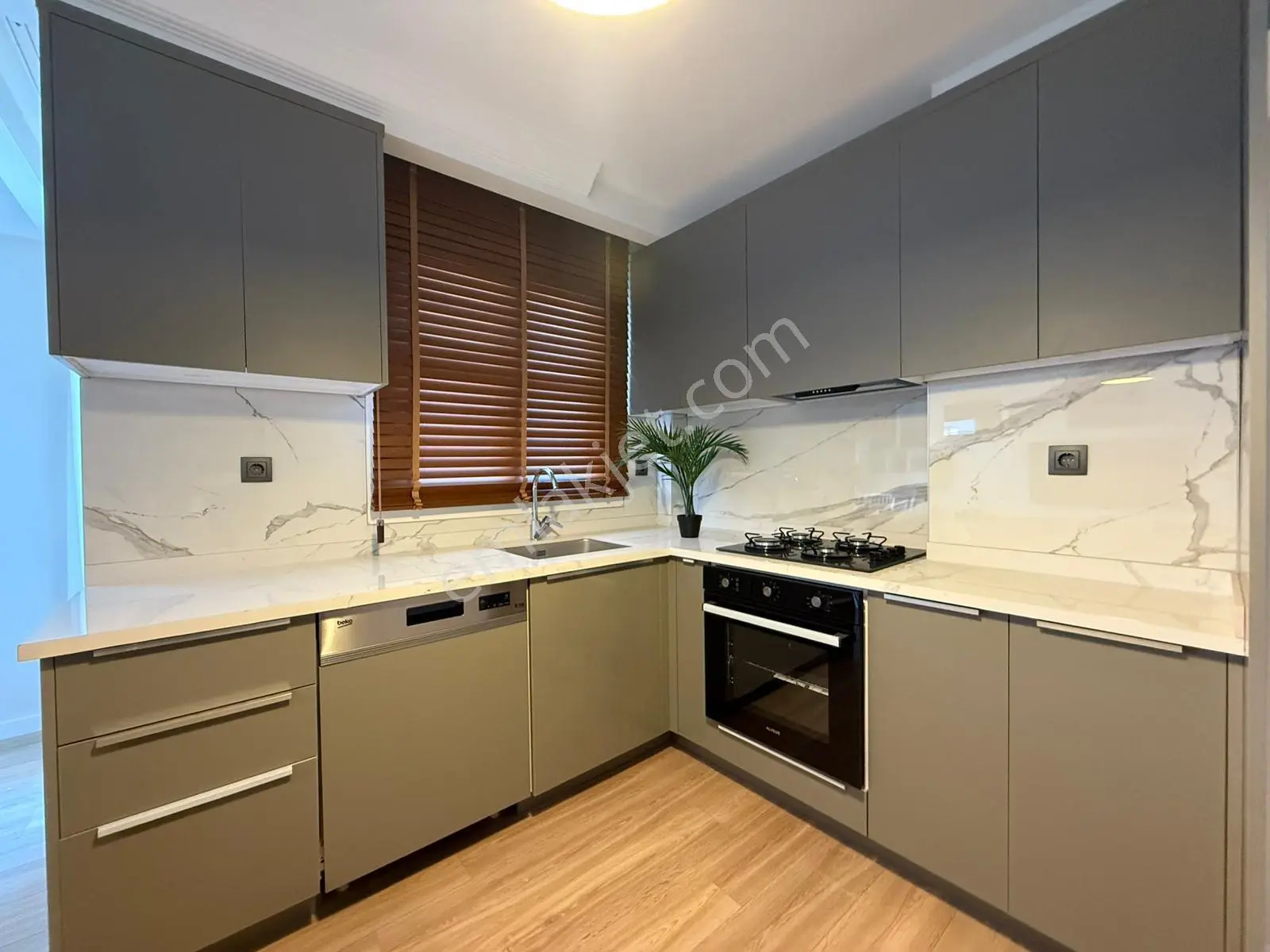 Tapu Masrafı Yok/bulvar Üzeri/site İçi/sıfır/2+1/ultra Lüks/çift Banyolu/mükemmel Manzara/iskanlı — fotoğraf 7