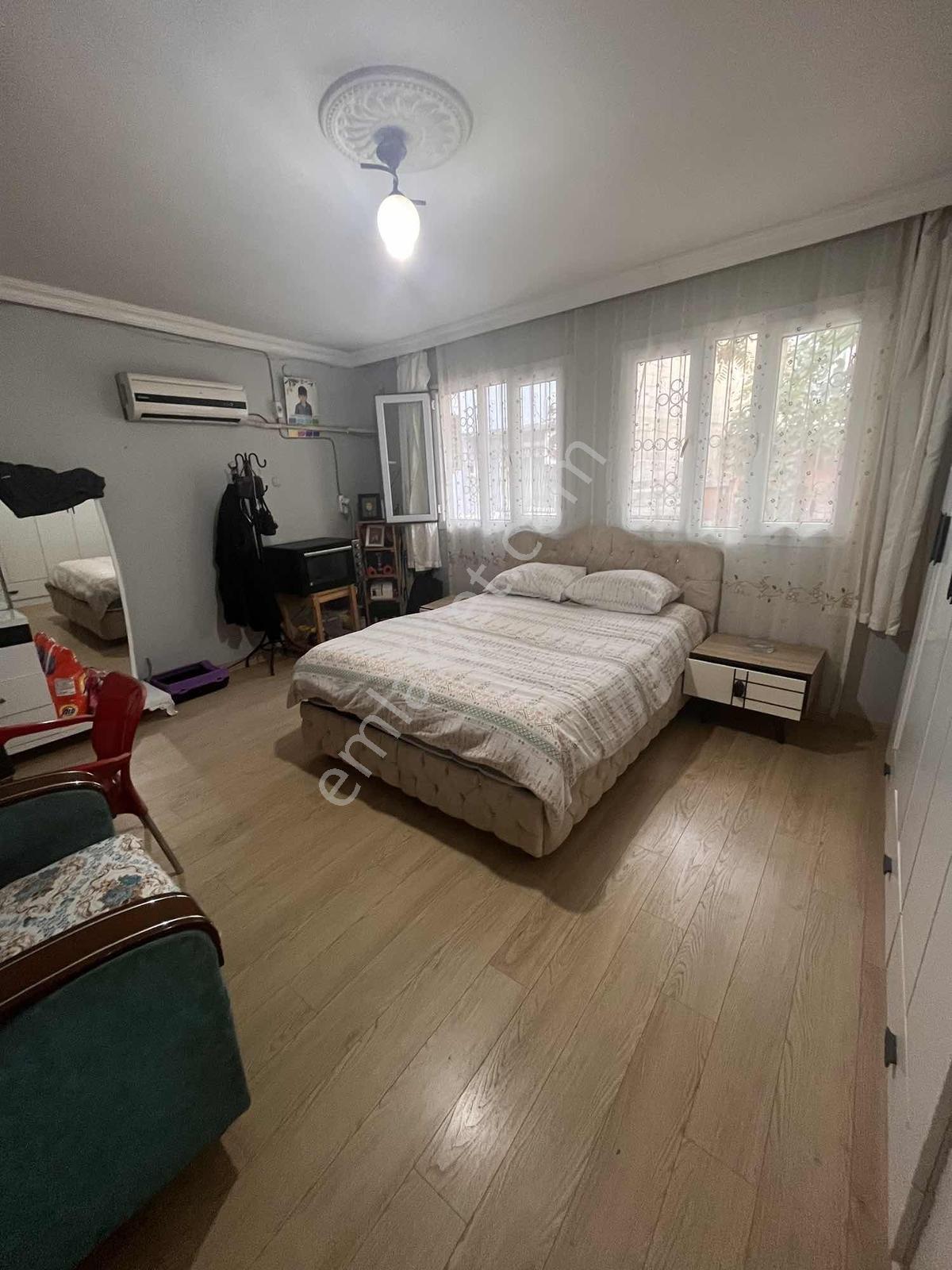 Gülbahçe'de Satılık 2 Katlı Bahçelı Müstakıl Ev — fotoğraf 9