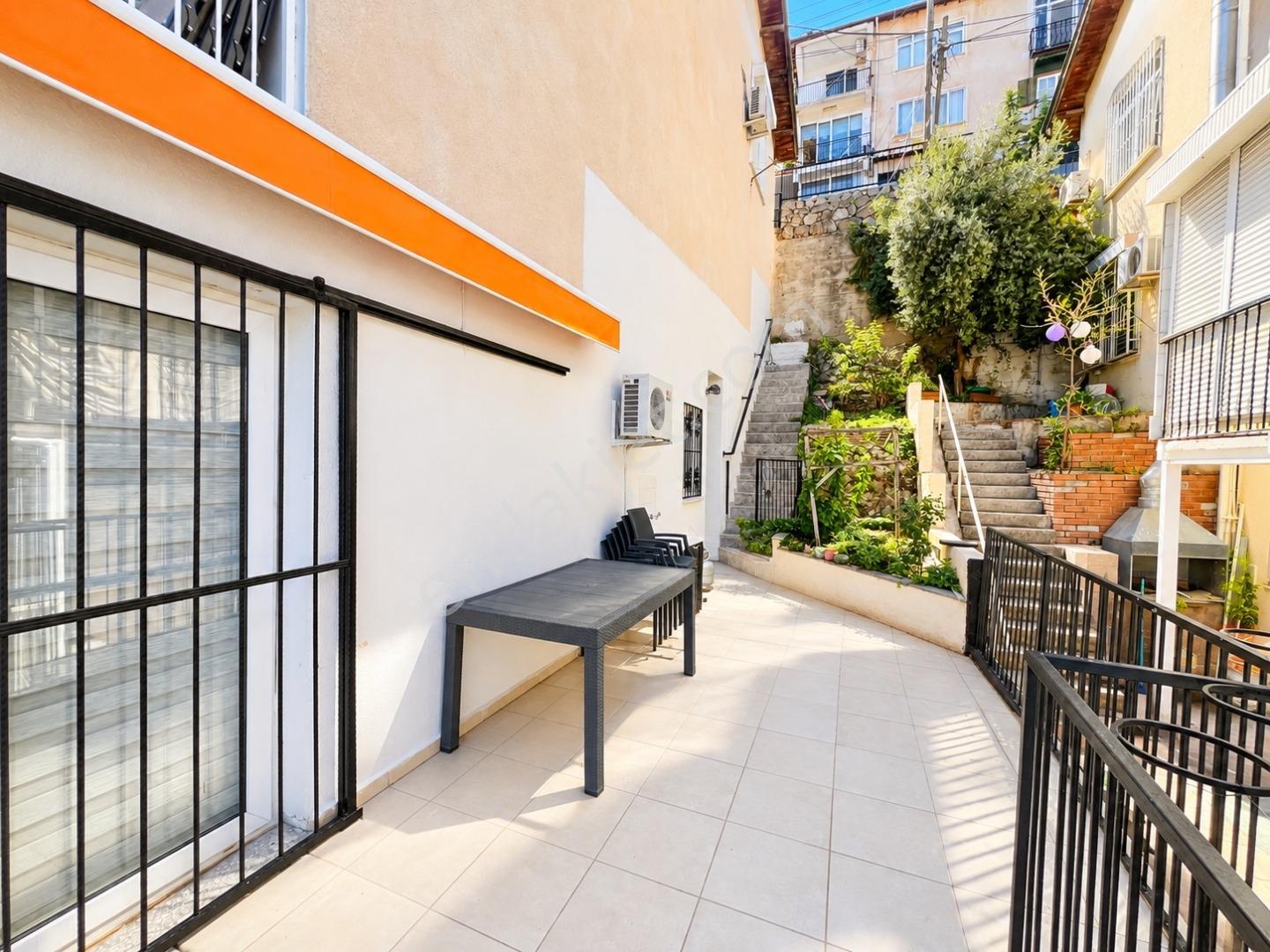 Karagözler Marinada Muhteşem Deniz Manzaralı Satılık 2+1 Daire — fotoğraf 10