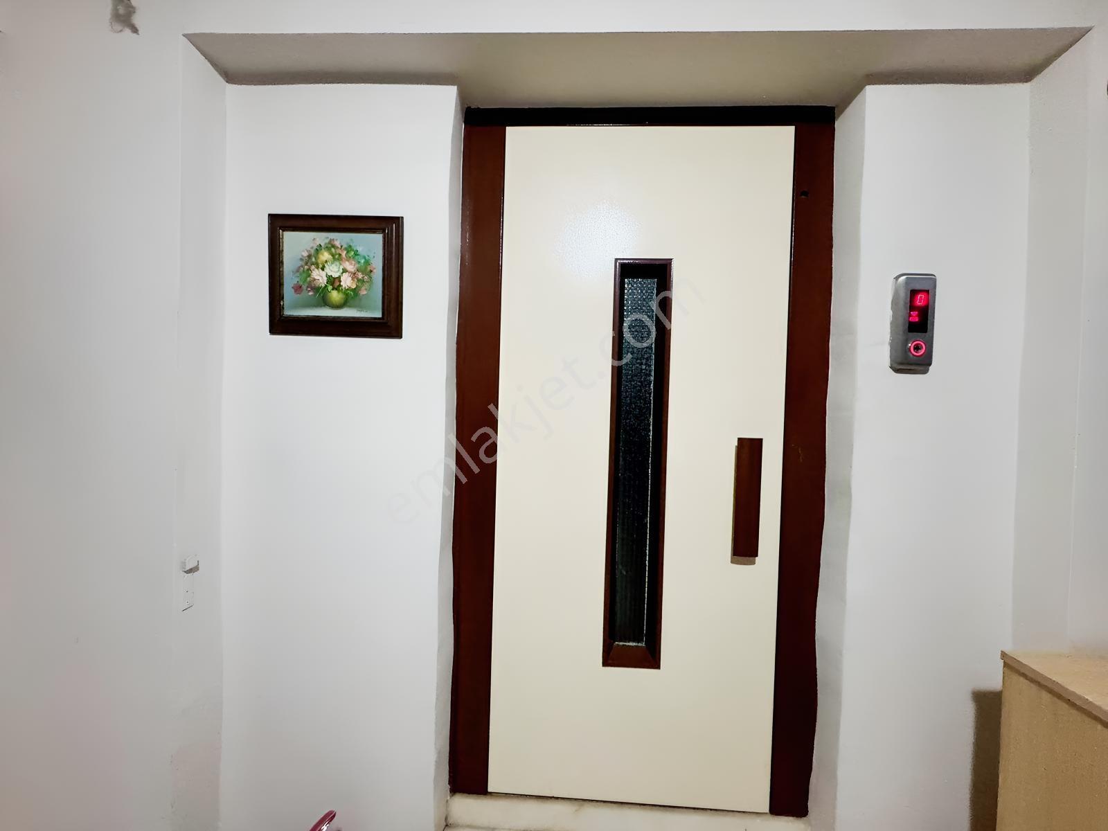 Remax Anka'dan Şile Merkez'de 2+1 Büyük Bahçeli Satılık Daire — fotoğraf 2
