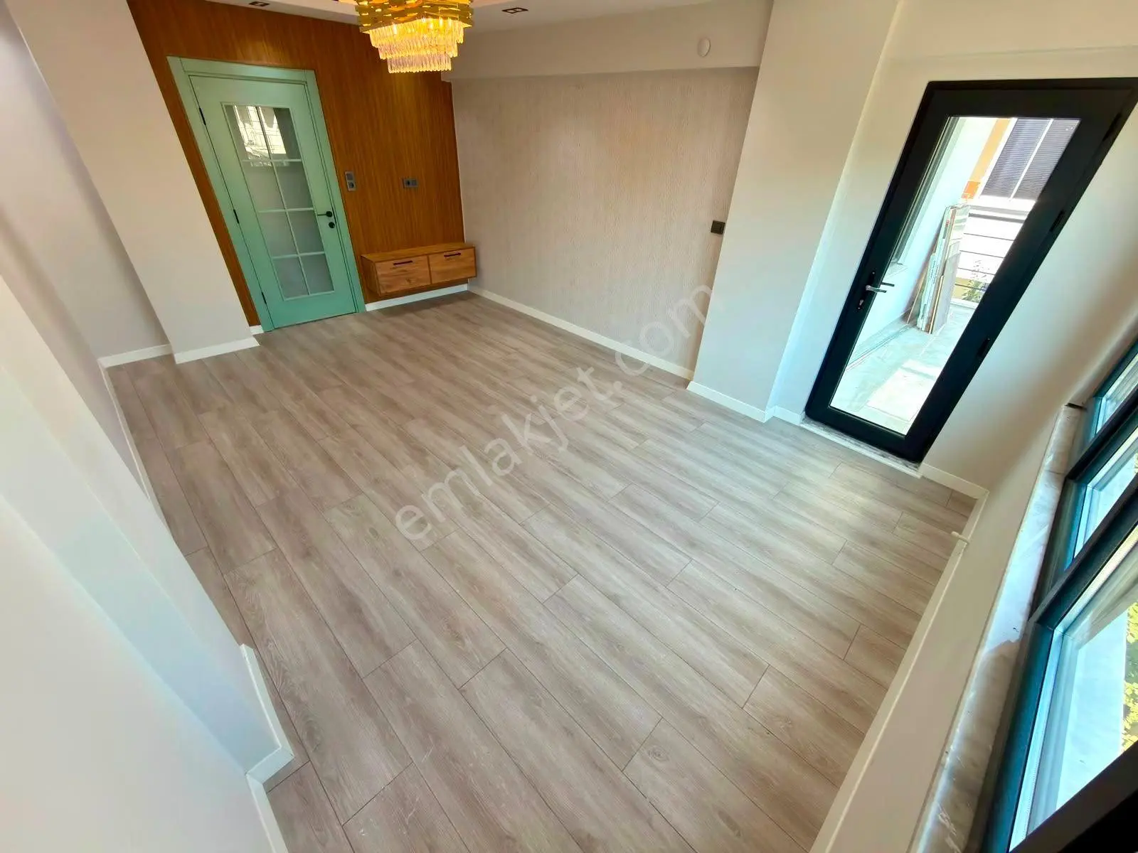 Referans'tan Akçay Merkez'de Ara Kat Ön Cephe Modern 2+1 Daire — fotoğraf 27