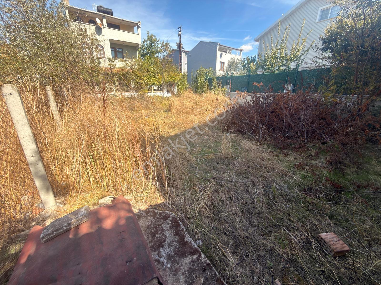 Marmara Ereğlisi Yeniçiftlik'te 140 M² Net, Tel Çitli Arsa — fotoğraf 5