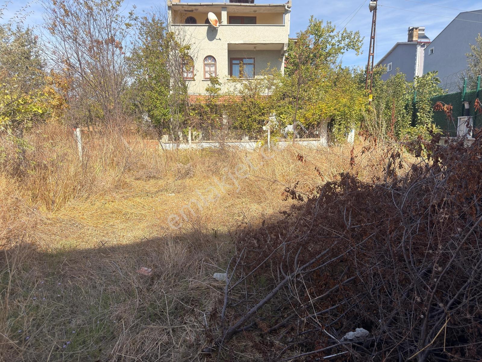 Marmara Ereğlisi Yeniçiftlik'te 140 M² Net, Tel Çitli Arsa — fotoğraf 9