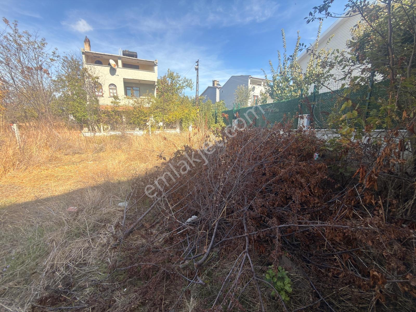 Marmara Ereğlisi Yeniçiftlik'te 140 M² Net, Tel Çitli Arsa — fotoğraf 13