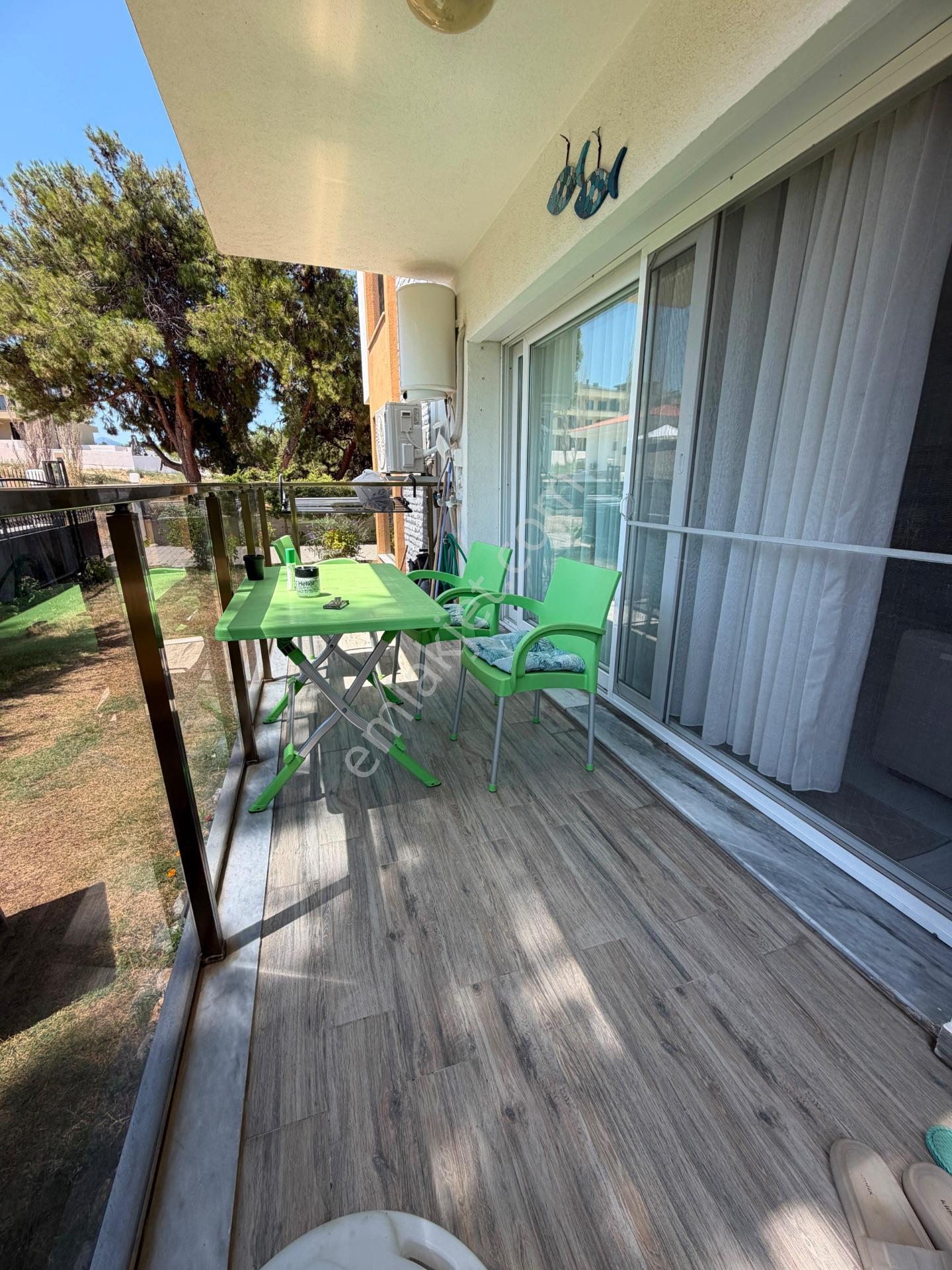 Kuşadası Davutlar Bahçe Katı 1+1 Havuzlu Daire — fotoğraf 10