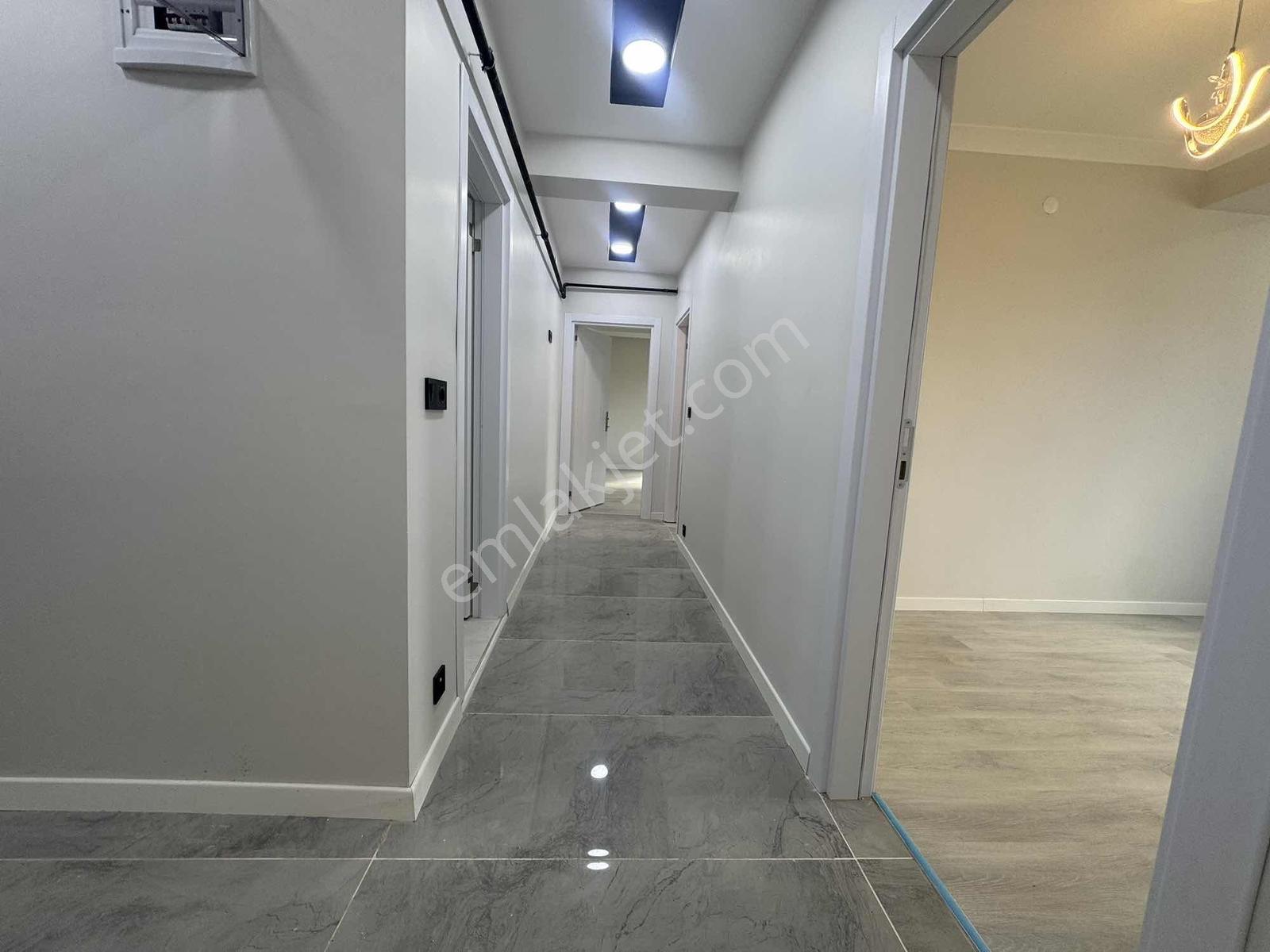 Kapaklı Çarşı Merkezinde 2+1 Kapalı Otoparklı Ultralüks Arakat — fotoğraf 5