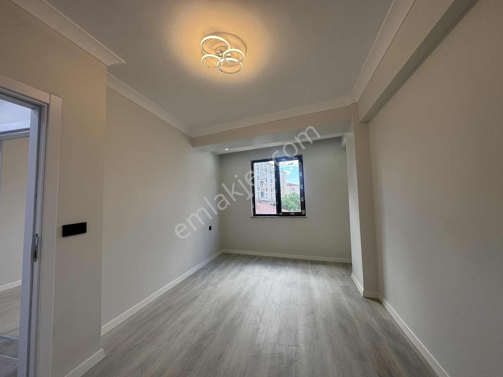 Kapaklı Çarşı Merkezinde 2+1 Kapalı Otoparklı Ultralüks Arakat — fotoğraf 6