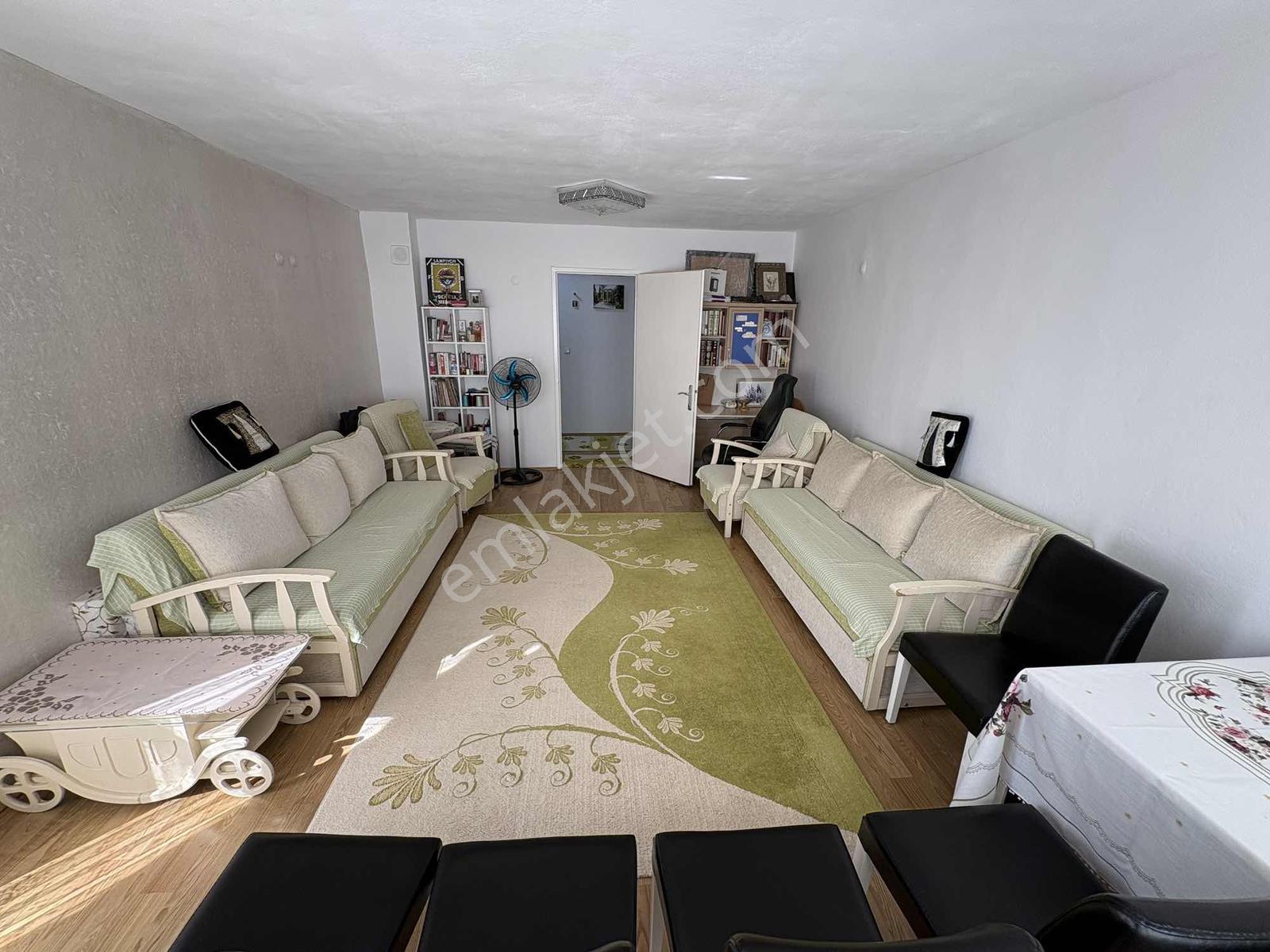 Buket Emlaktan Satılık 3+1 Daire — fotoğraf 12