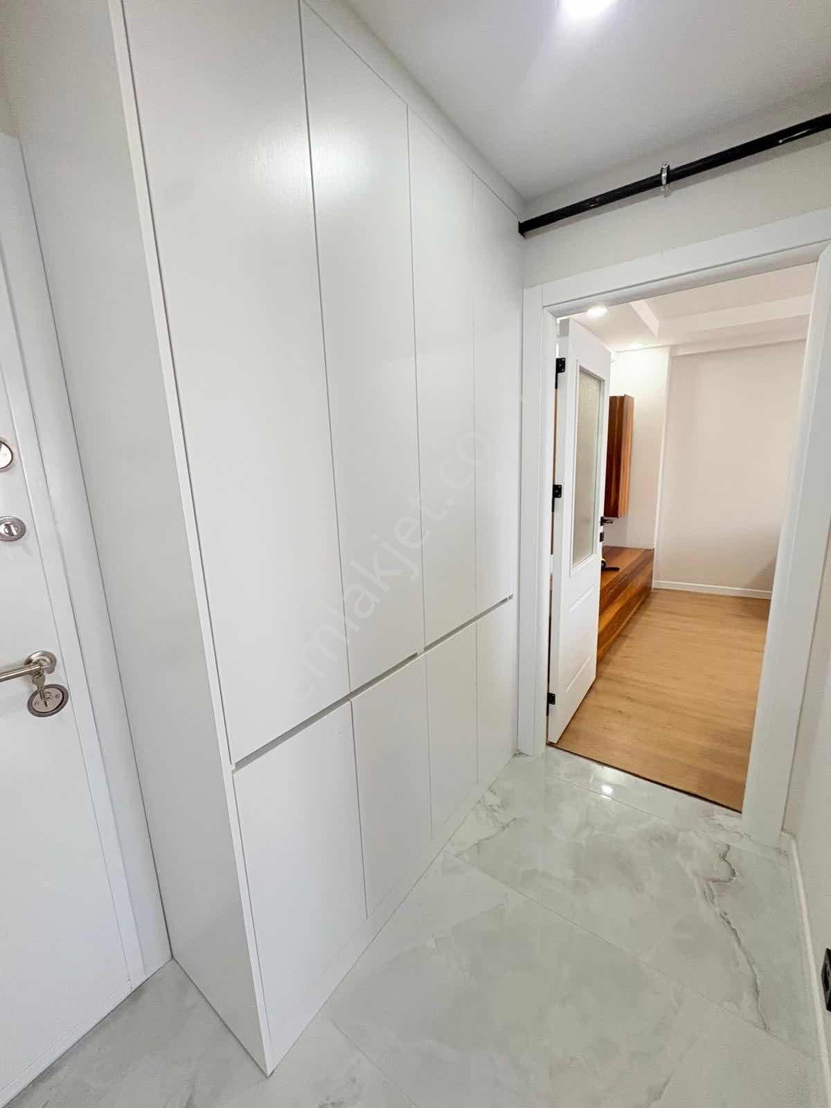 Mercan Emlak'tan 1 Yaşında Asansörlü,yerden Isıtmalı 2+1 Daire — fotoğraf 12