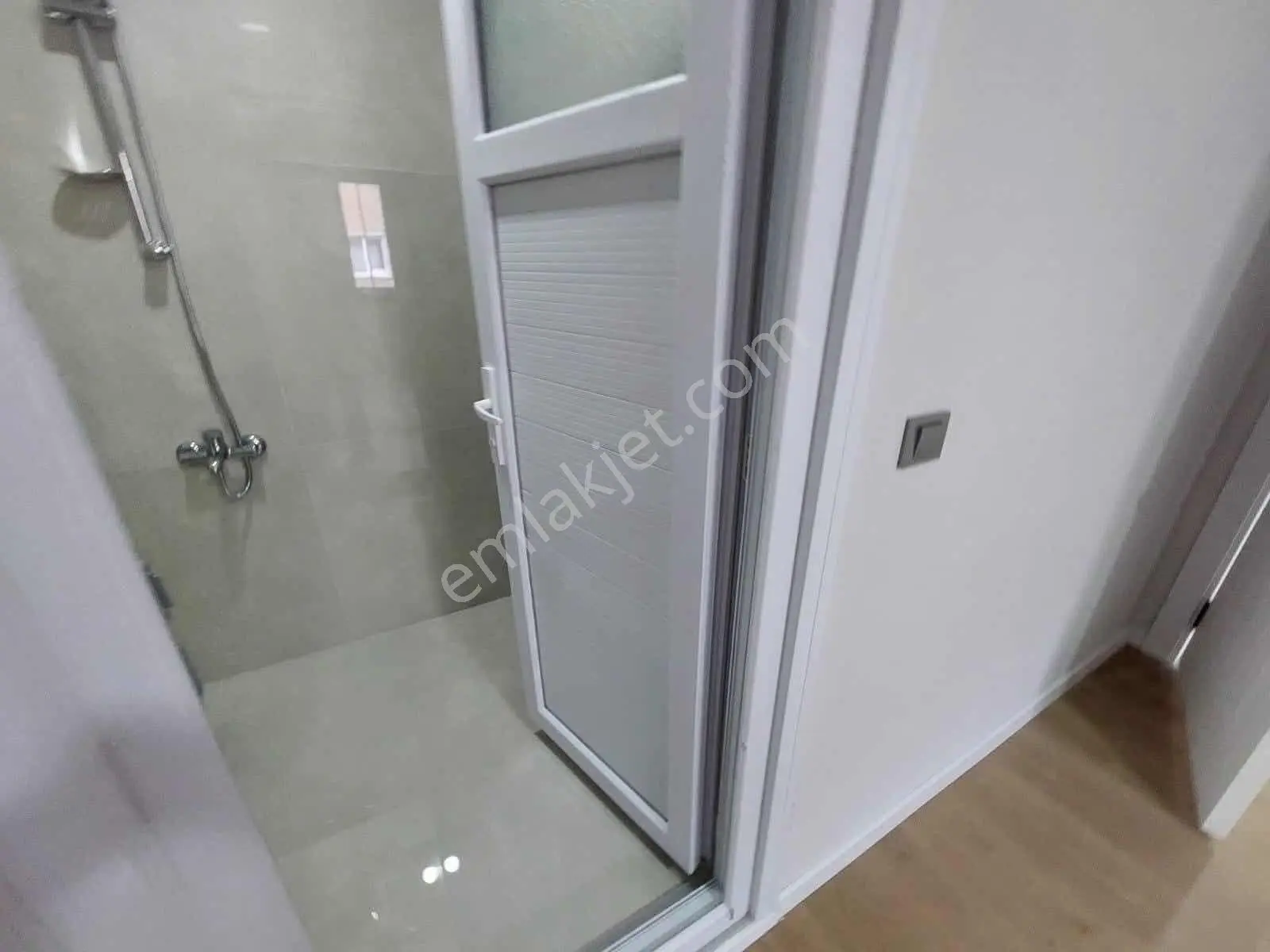 Mercan Emlak'tan 1 Yaşında Asansörlü,yerden Isıtmalı 2+1 Daire — fotoğraf 43