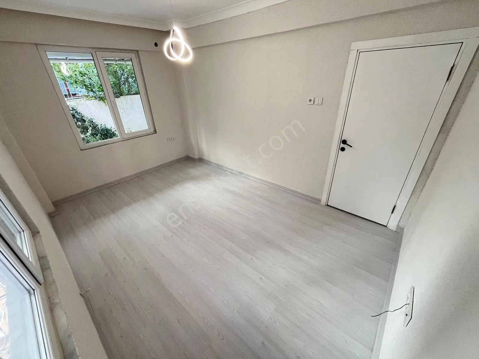 ▀güçten Altınkumda Denize Sadece 200m Bahçeli Ebeveynli 2+1daire — fotoğraf 20
