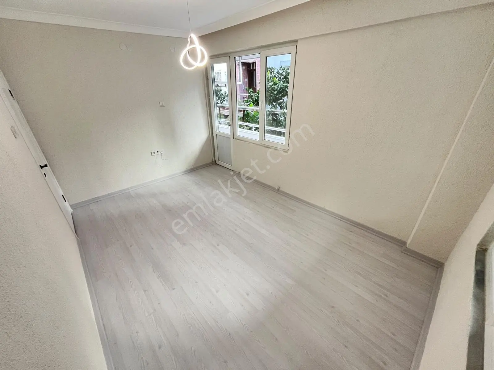▀güçten Altınkumda Denize Sadece 200m Bahçeli Ebeveynli 2+1daire — fotoğraf 32