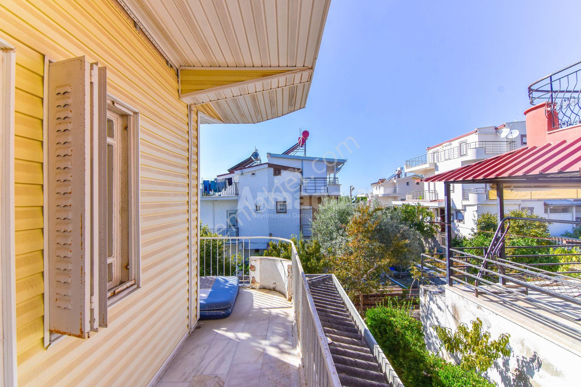 Kuşadası Soğucak’ta Geniş Bahçeli 4+1 Yazlık — fotoğraf 12