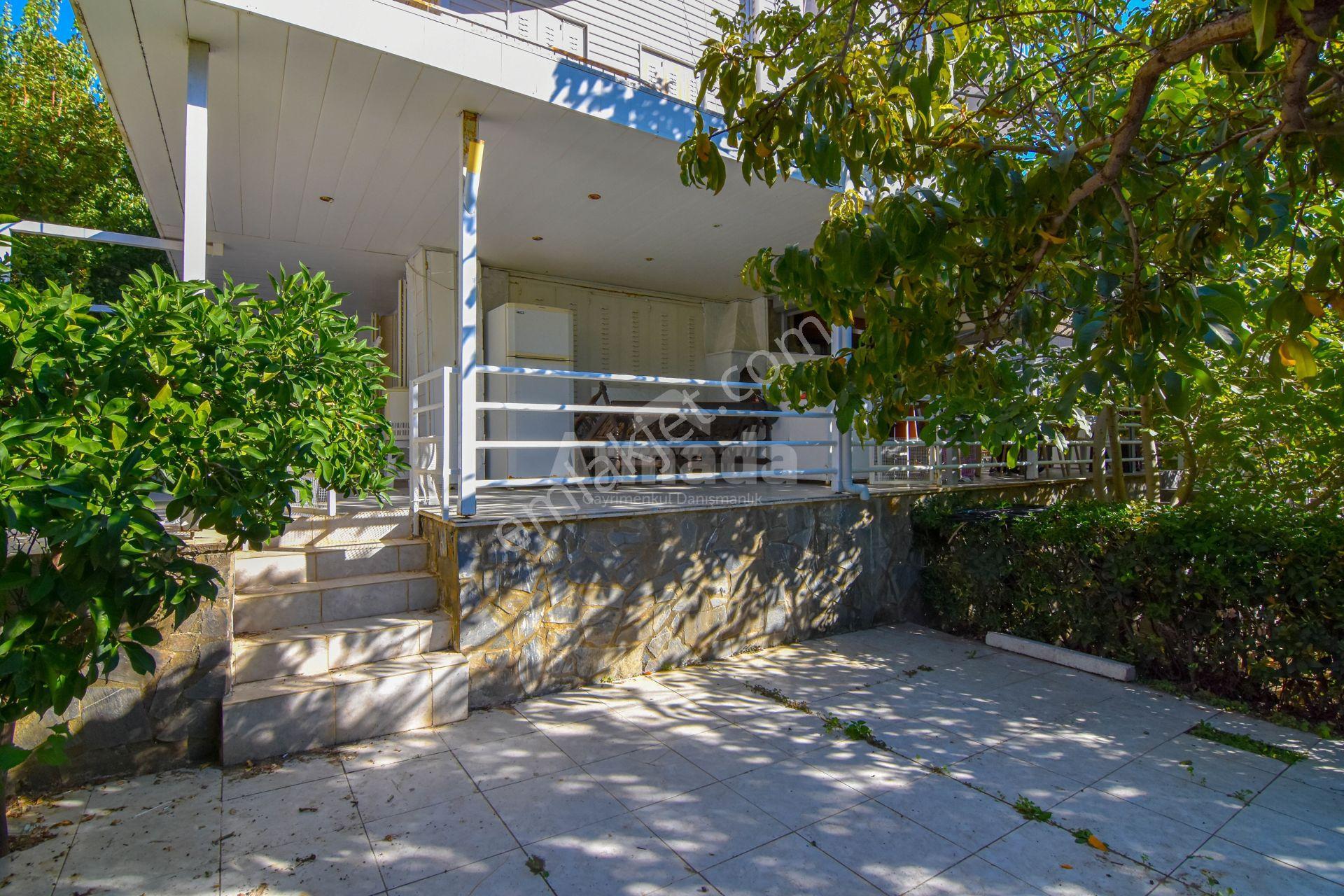 Kuşadası Soğucak’ta Geniş Bahçeli 4+1 Yazlık — fotoğraf 27