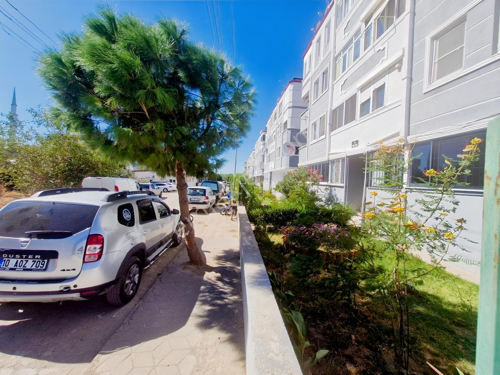 Edremit Zeytinli Site İçinde Ön Cephe 2+1 Satılık Daire — fotoğraf 3