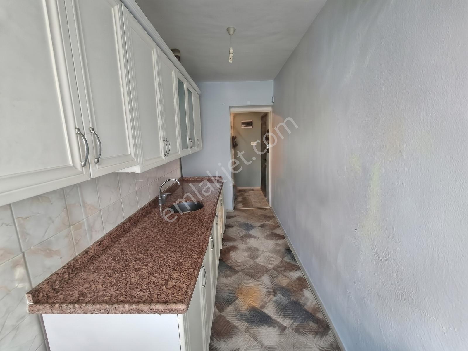 Edremit Zeytinli Site İçinde Ön Cephe 2+1 Satılık Daire — fotoğraf 12