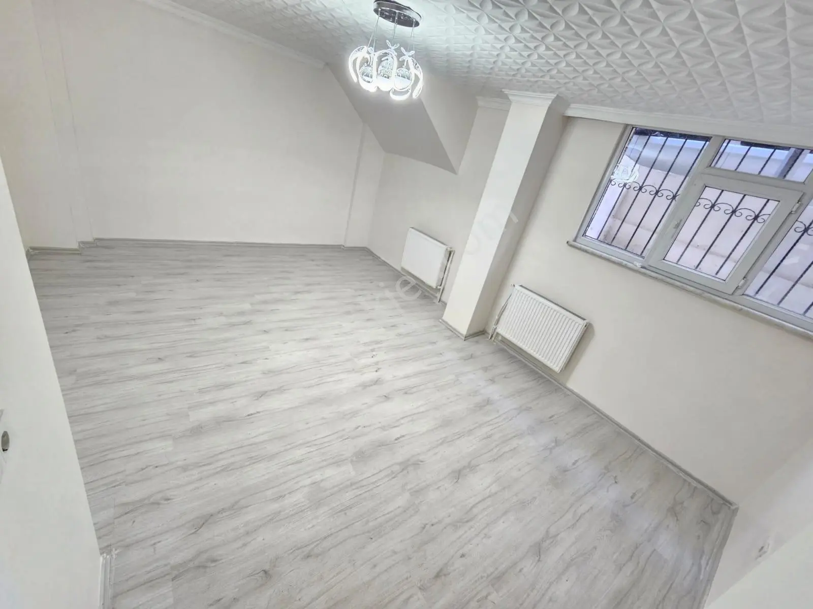 Aydın İnşaat'tan İsmetpaşa Mah. Satılık 2+1 100m² Bahçe Katı.. — fotoğraf 2