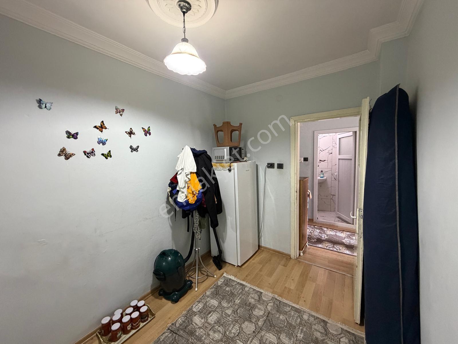 Prestij'den Sağlık'ta G.m.k Üzerinde Tertemiz Ayrı Mutfak 2+1 — fotoğraf 12