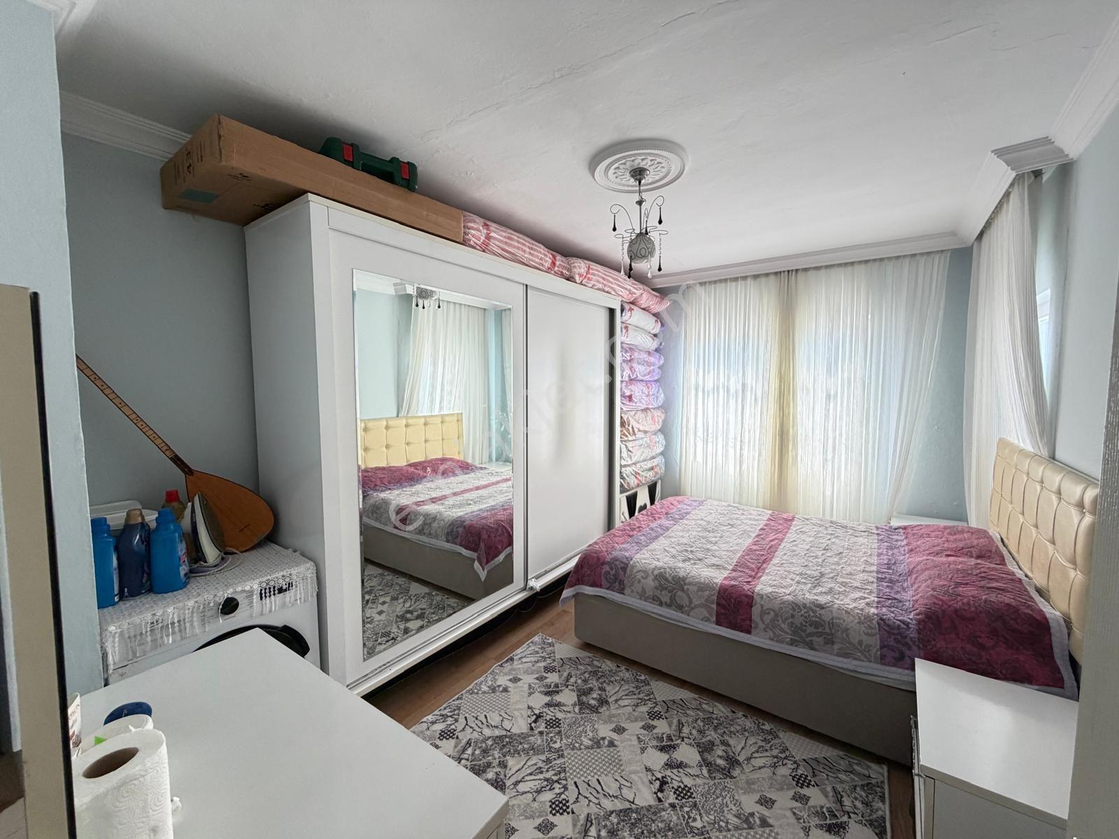 Prestij'den Sağlık'ta G.m.k Üzerinde Tertemiz Ayrı Mutfak 2+1 — fotoğraf 13