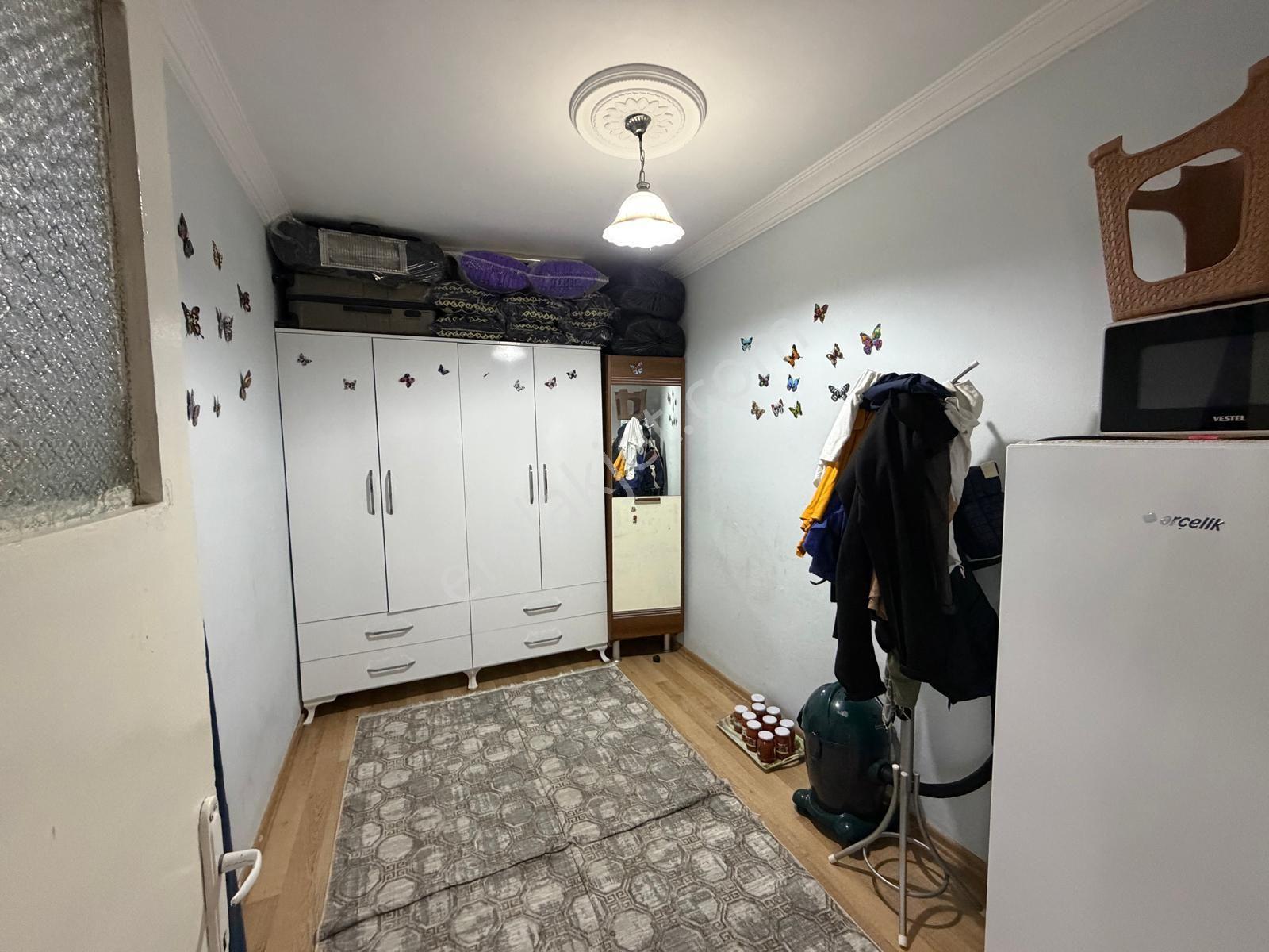 Prestij'den Sağlık'ta G.m.k Üzerinde Tertemiz Ayrı Mutfak 2+1 — fotoğraf 15