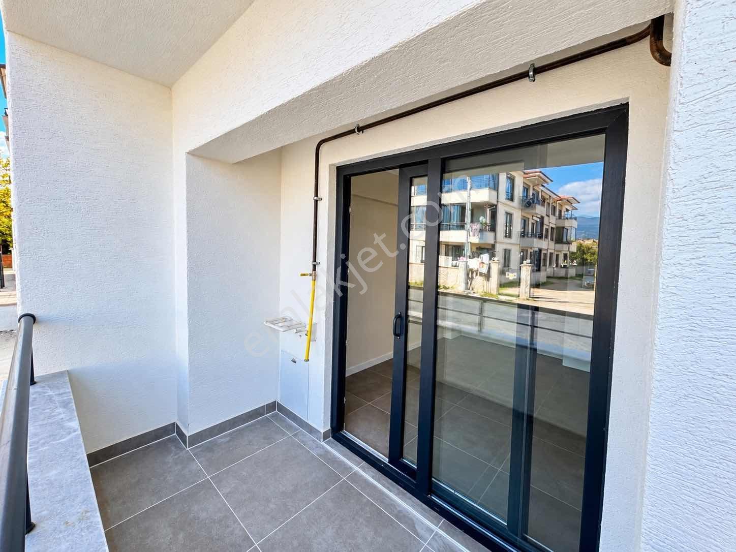 Mg Emlaktan Satılık İskanlı 1+1 Sıfır Daire — fotoğraf 6