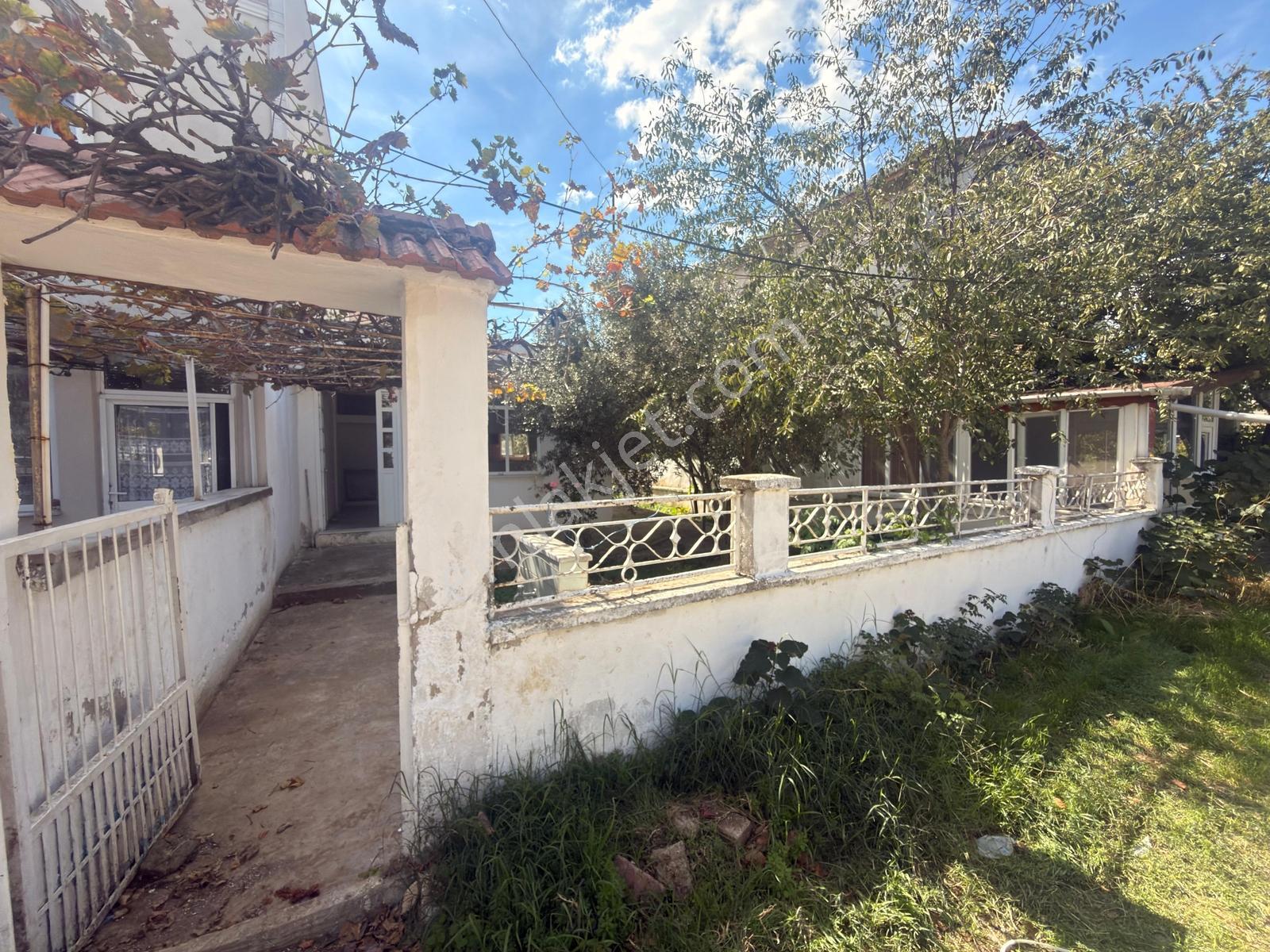 Marmara Ereğlisi Yeniçiftlik'te 170 M² Arsa İçerisinde Tek Katlı — fotoğraf 2
