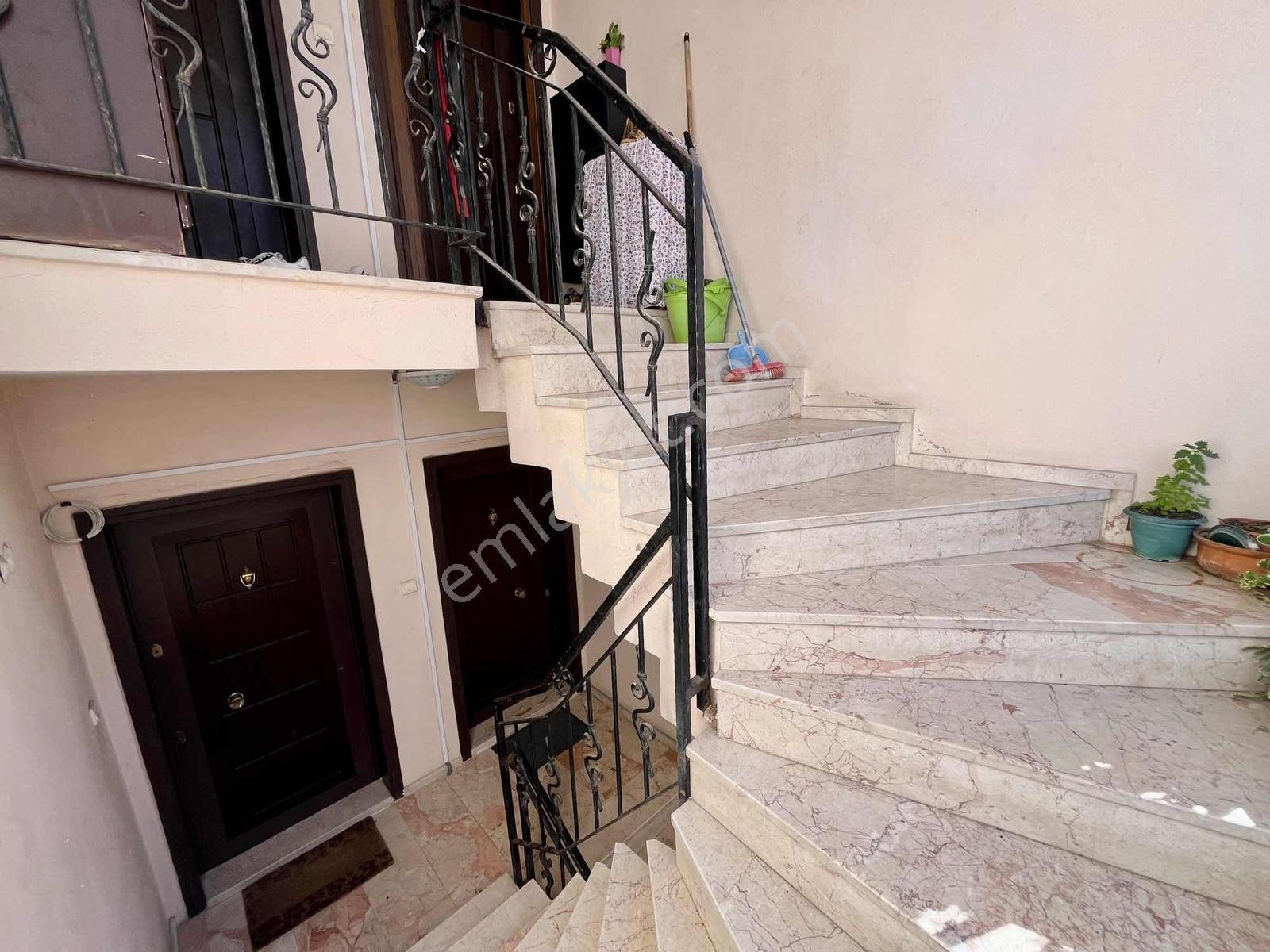 Altınoluk Ta Etütlü Binada Uygun Fiyatlı 2+1 Daire — fotoğraf 4
