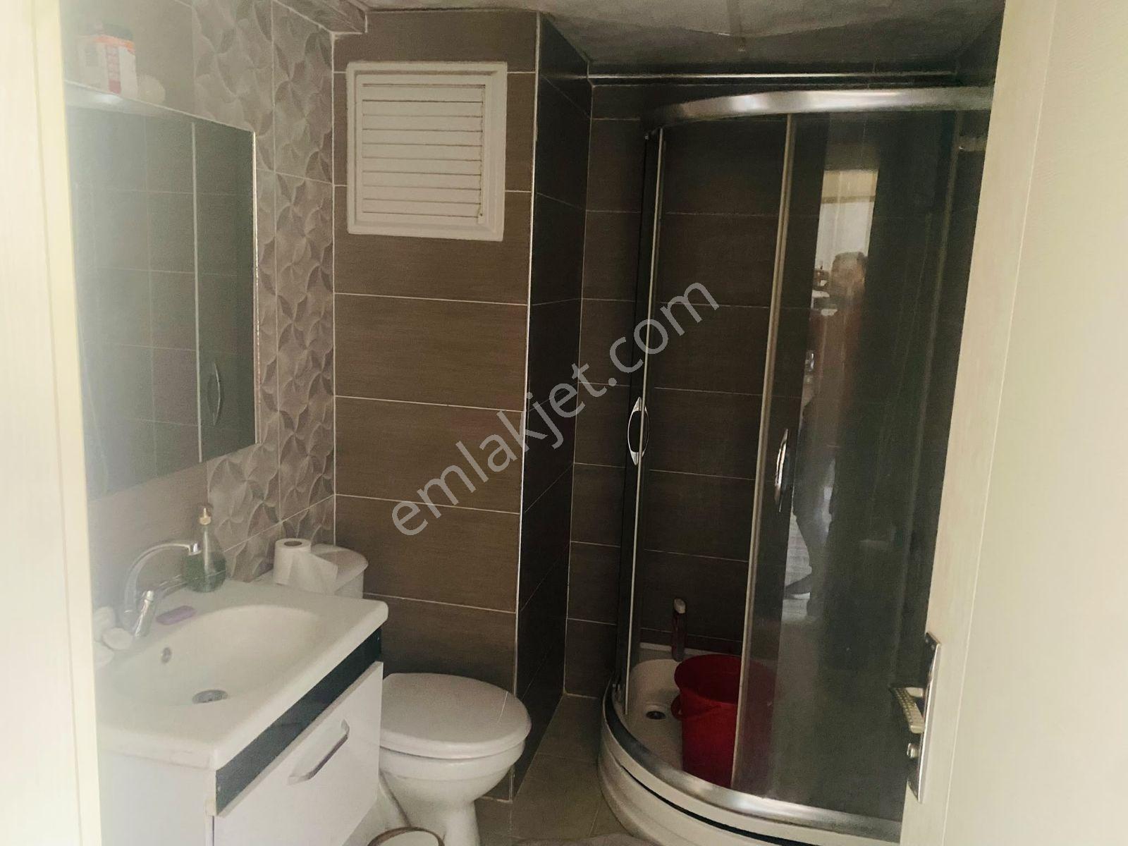 Kampüse Yakın Geniş Balkonlu 1+1 — fotoğraf 13