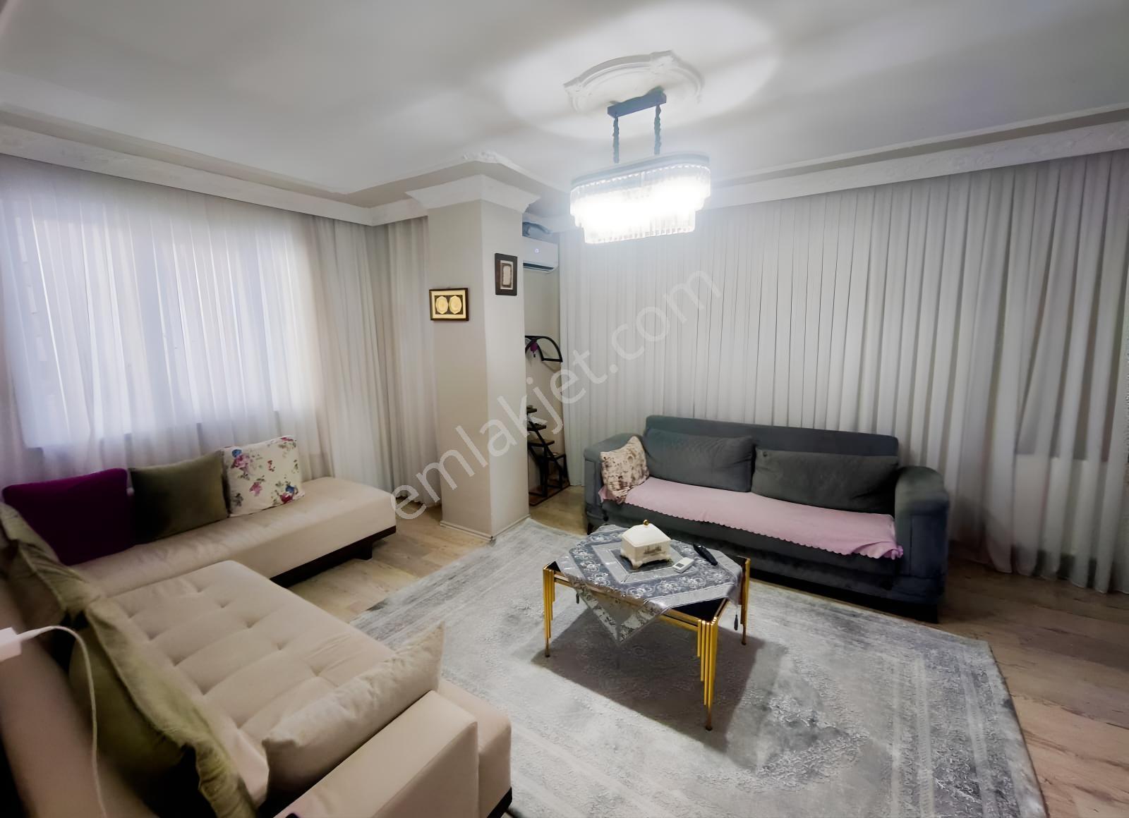 Emek Mah'de Caddeye Yakın 3+1 Geniş Satılık Daire — fotoğraf 2