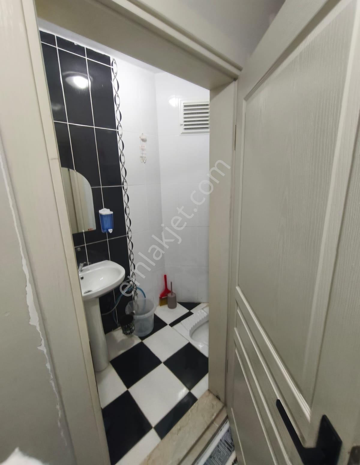 Emek Mah'de Caddeye Yakın 3+1 Geniş Satılık Daire — fotoğraf 9