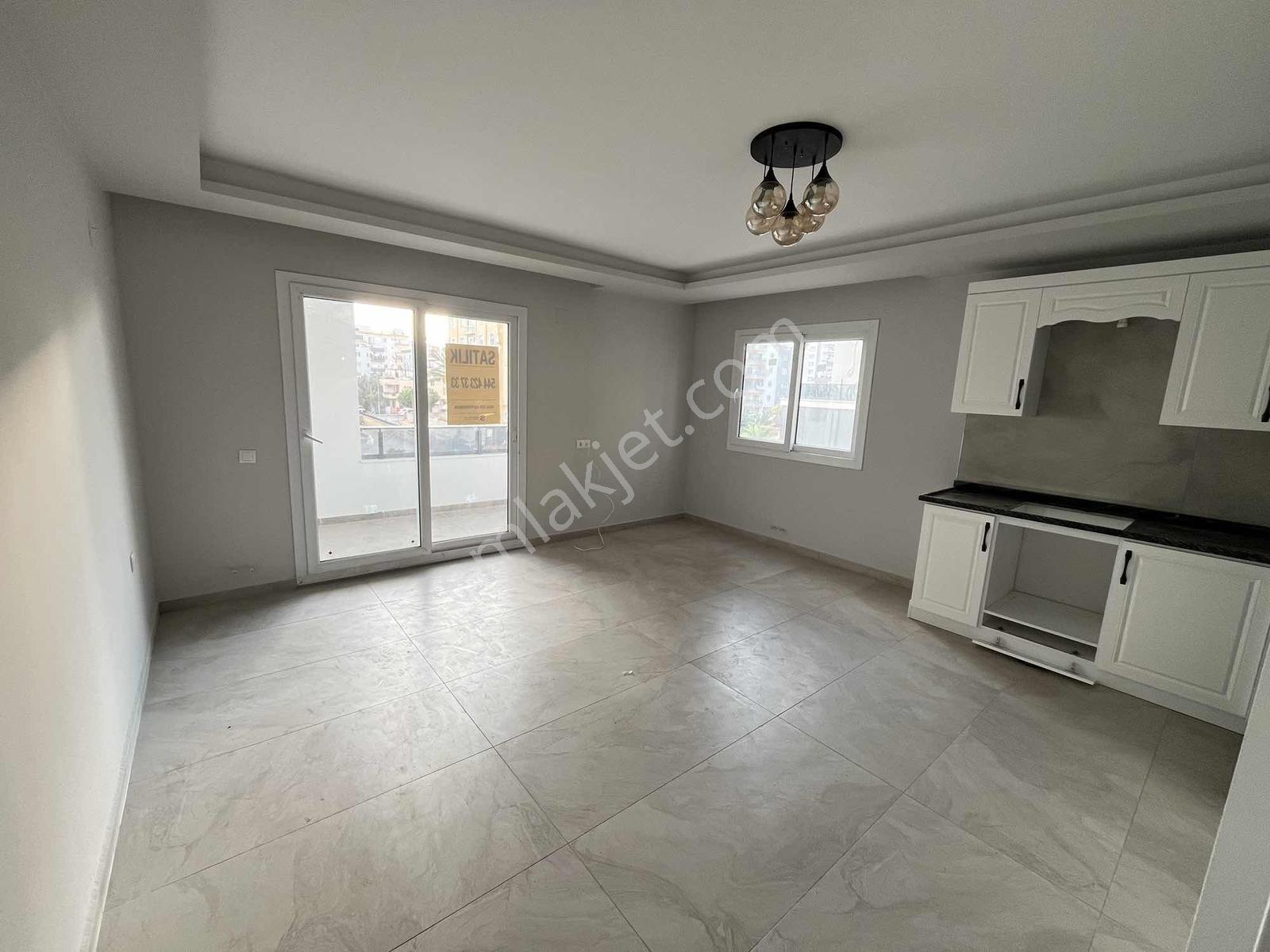 Yukarı Alata'da Site İçi 2+1 Sıfır Daire !! — fotoğraf 3