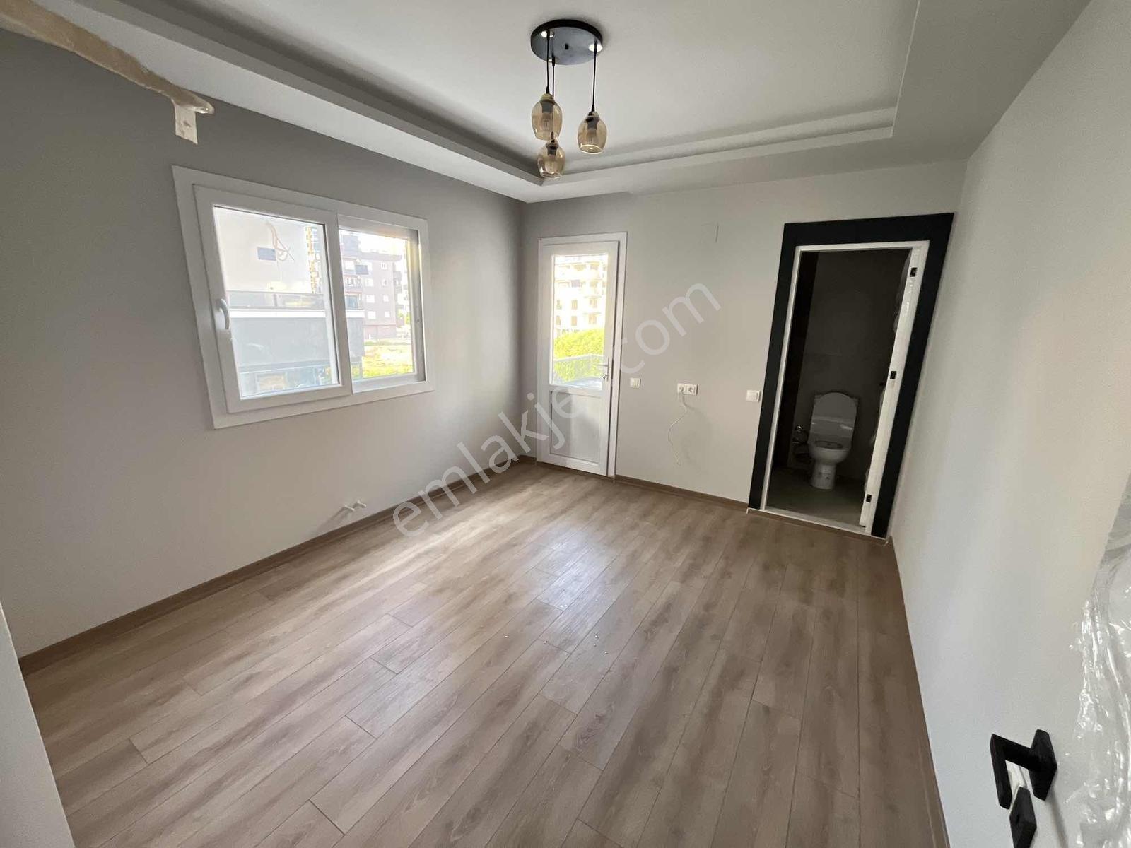 Yukarı Alata'da Site İçi 2+1 Sıfır Daire !! — fotoğraf 7