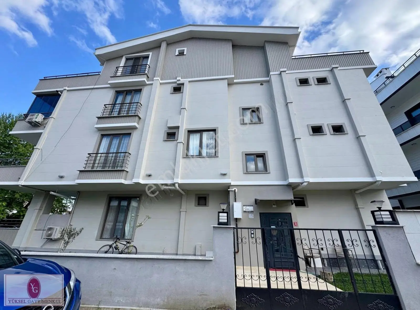 Yükselden Akçayda Ön Cephe Asansörlü Ayrı Mutfak 1+1 Satılık — fotoğraf 24